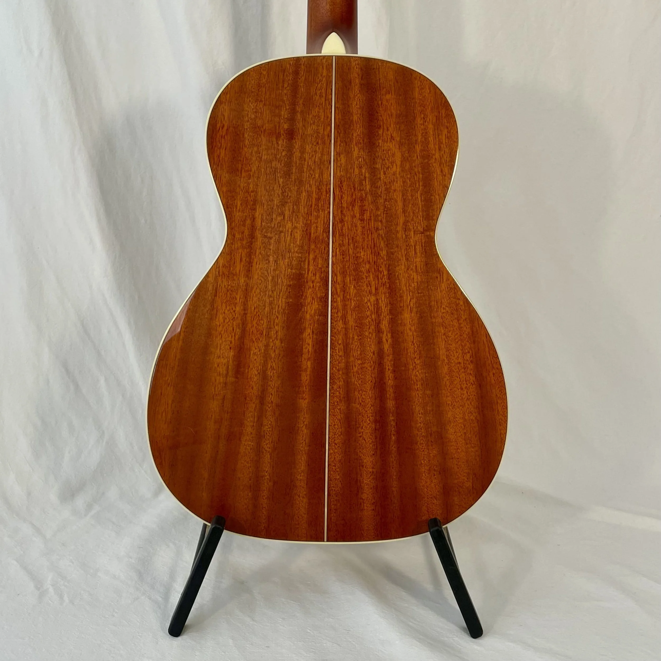 K-YAIRI-GUITARS-NYM9014- AM-back