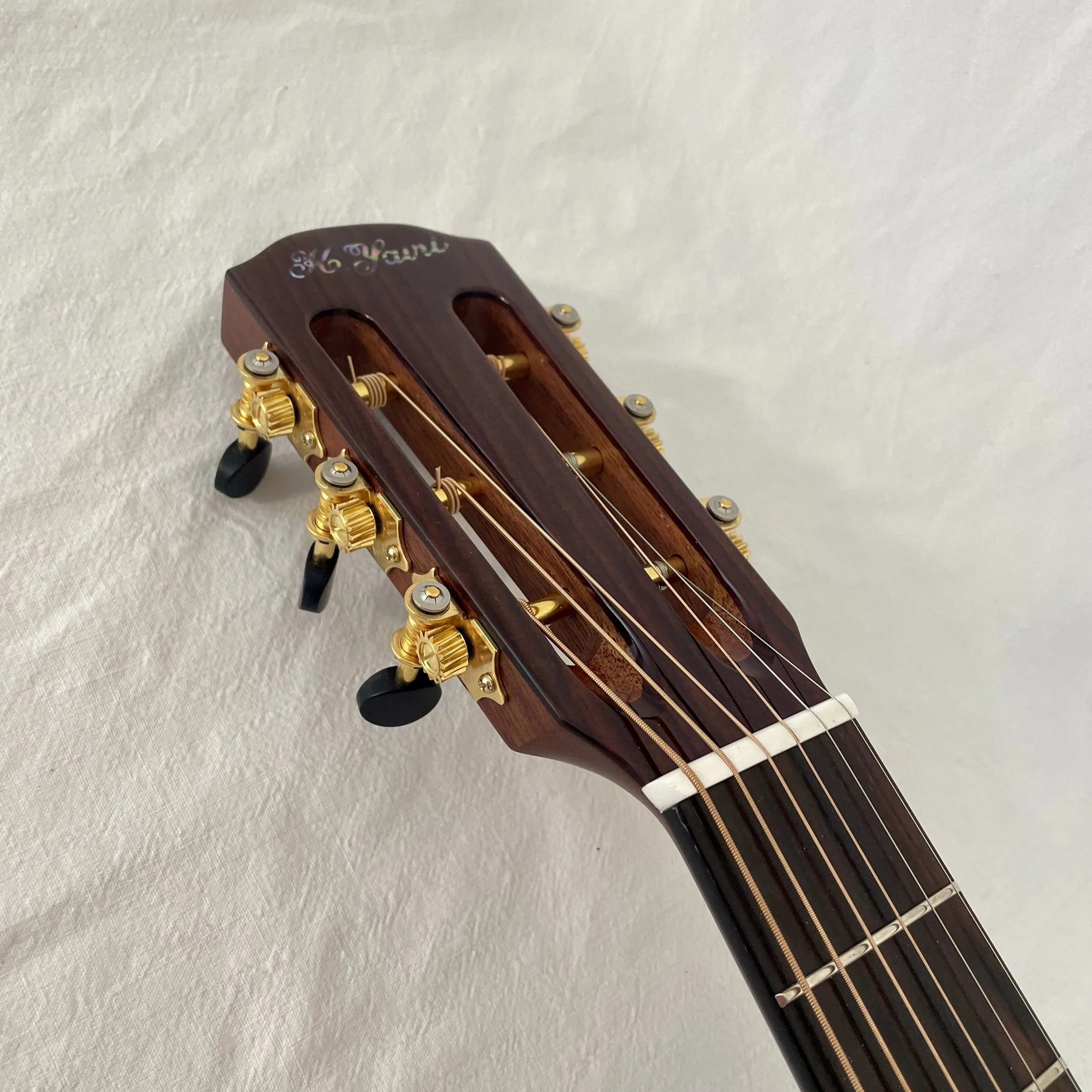 K-YAIRI-GUITARS- NYM90V-SB-headtstock2.jpeg