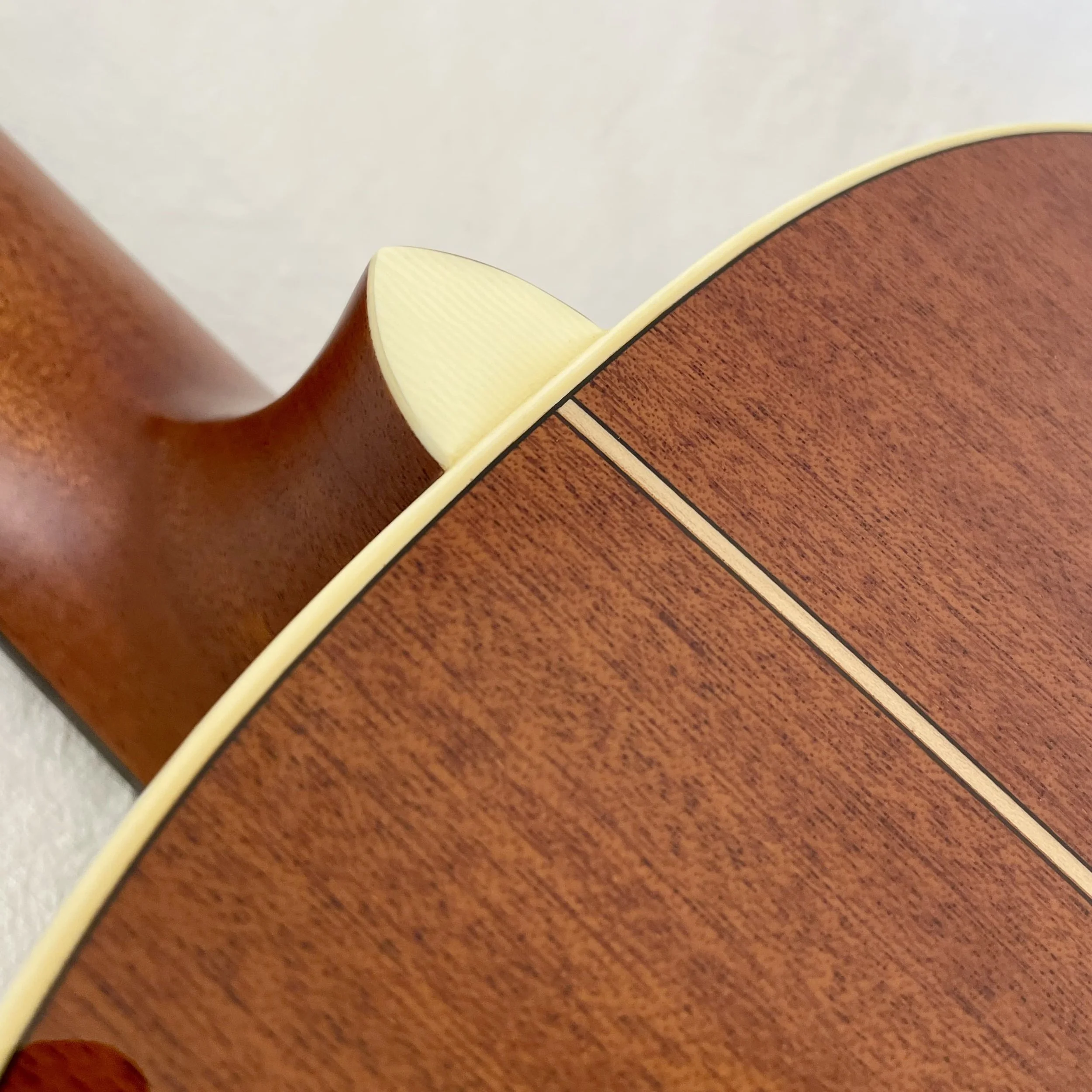 K-YAIRI-GUITAR-NYM90V-AM-back