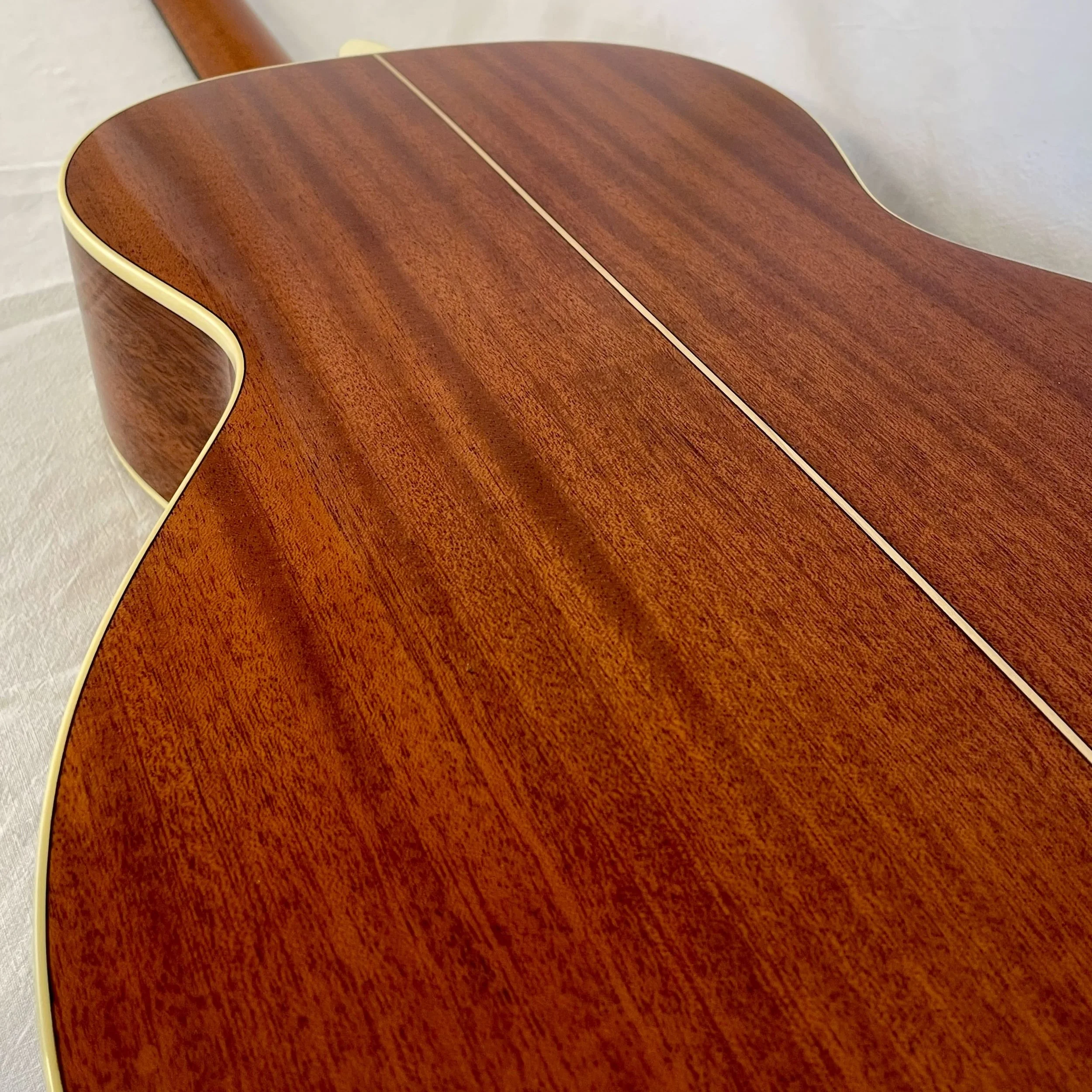K-YAIRI-GUITAR-NYM90V-AM-back2