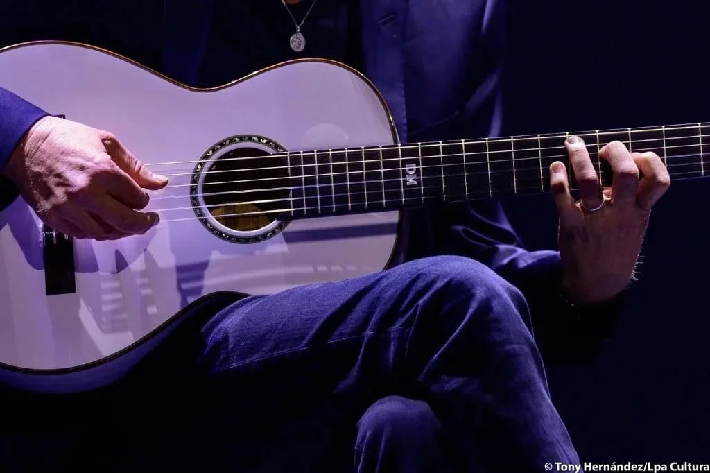 Dominic Miller on Tour with K Yairi Grace close up on stage
