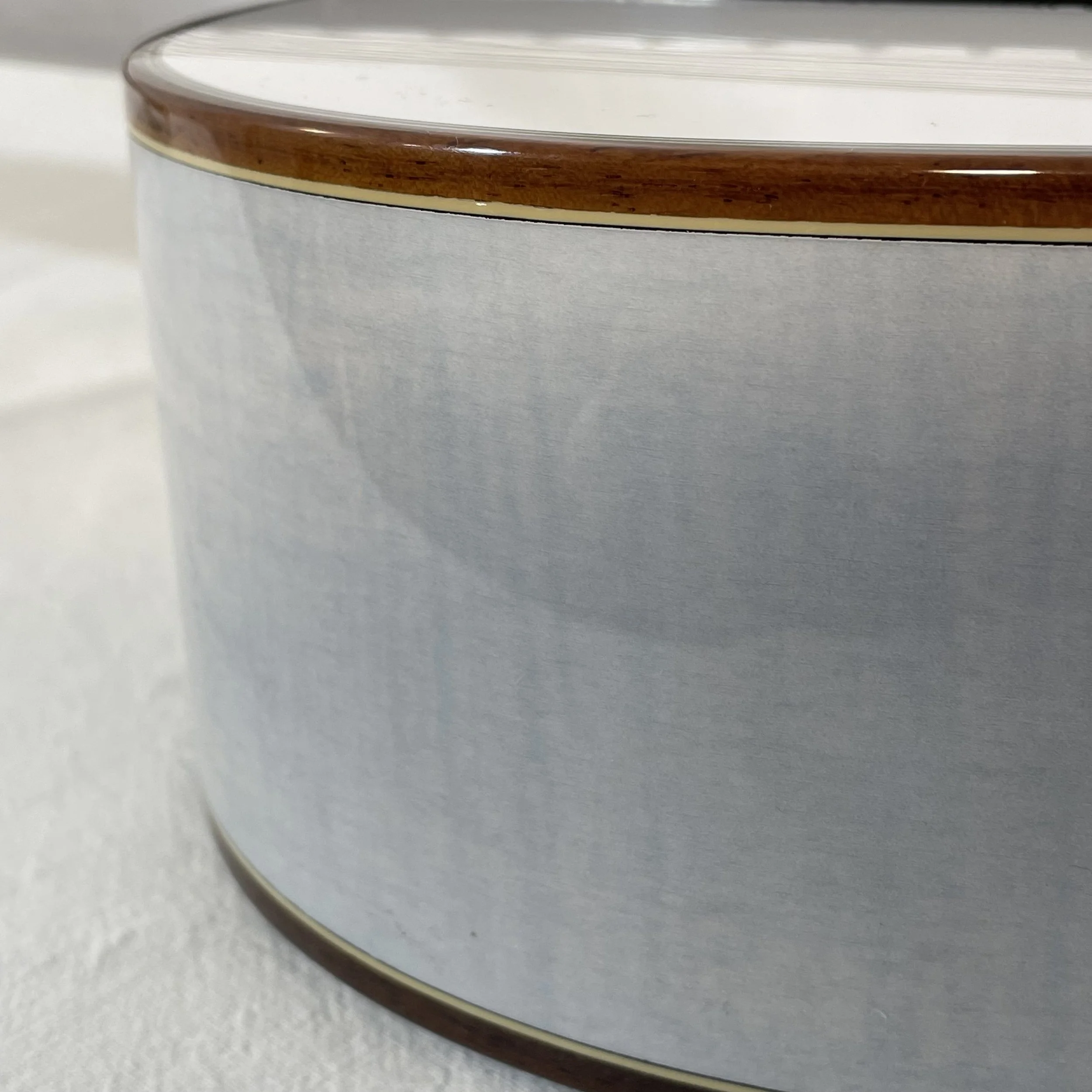 Close-up of a Grace Side, that shows the quality of the wood.