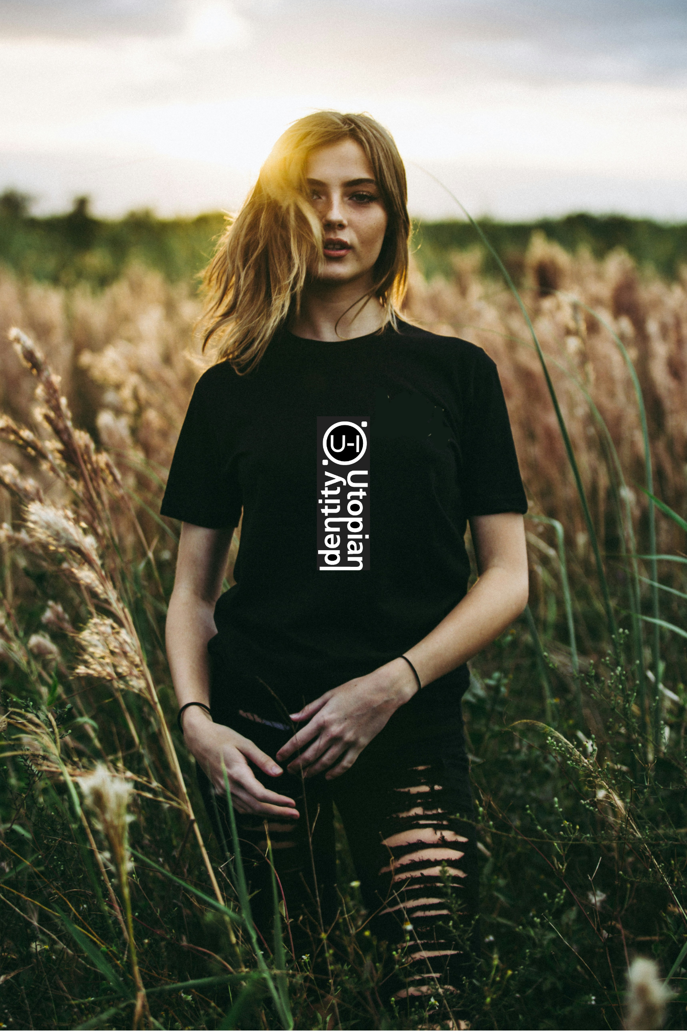 UTOPIAN LAB T-SHIRT