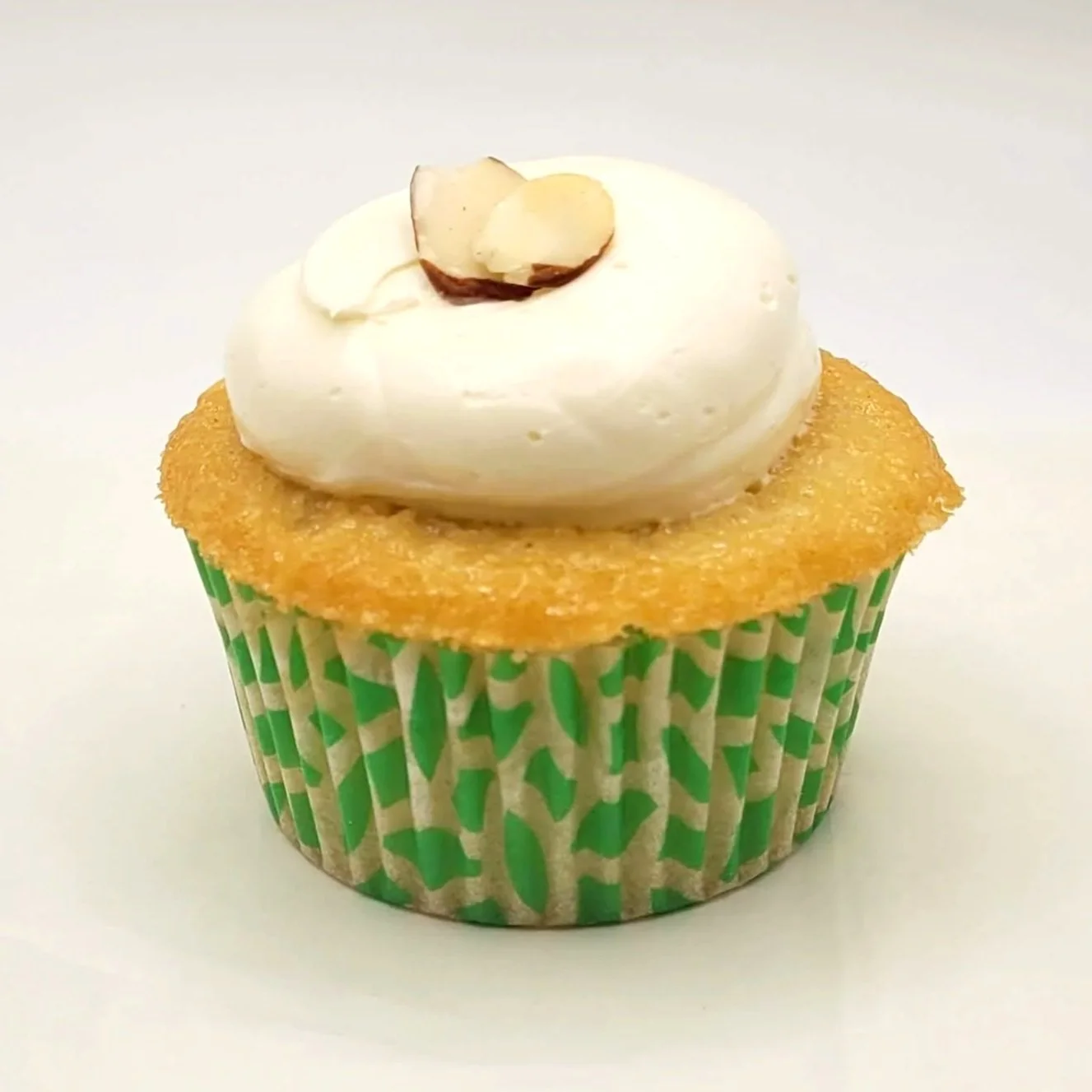 Vanilla-Almond Cupcake