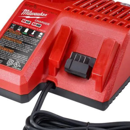 Milwaukee Tool M12 and M18 12V/18V Lithium-Ion Multi-Voltage Battery Charger Model # 48-59-1812