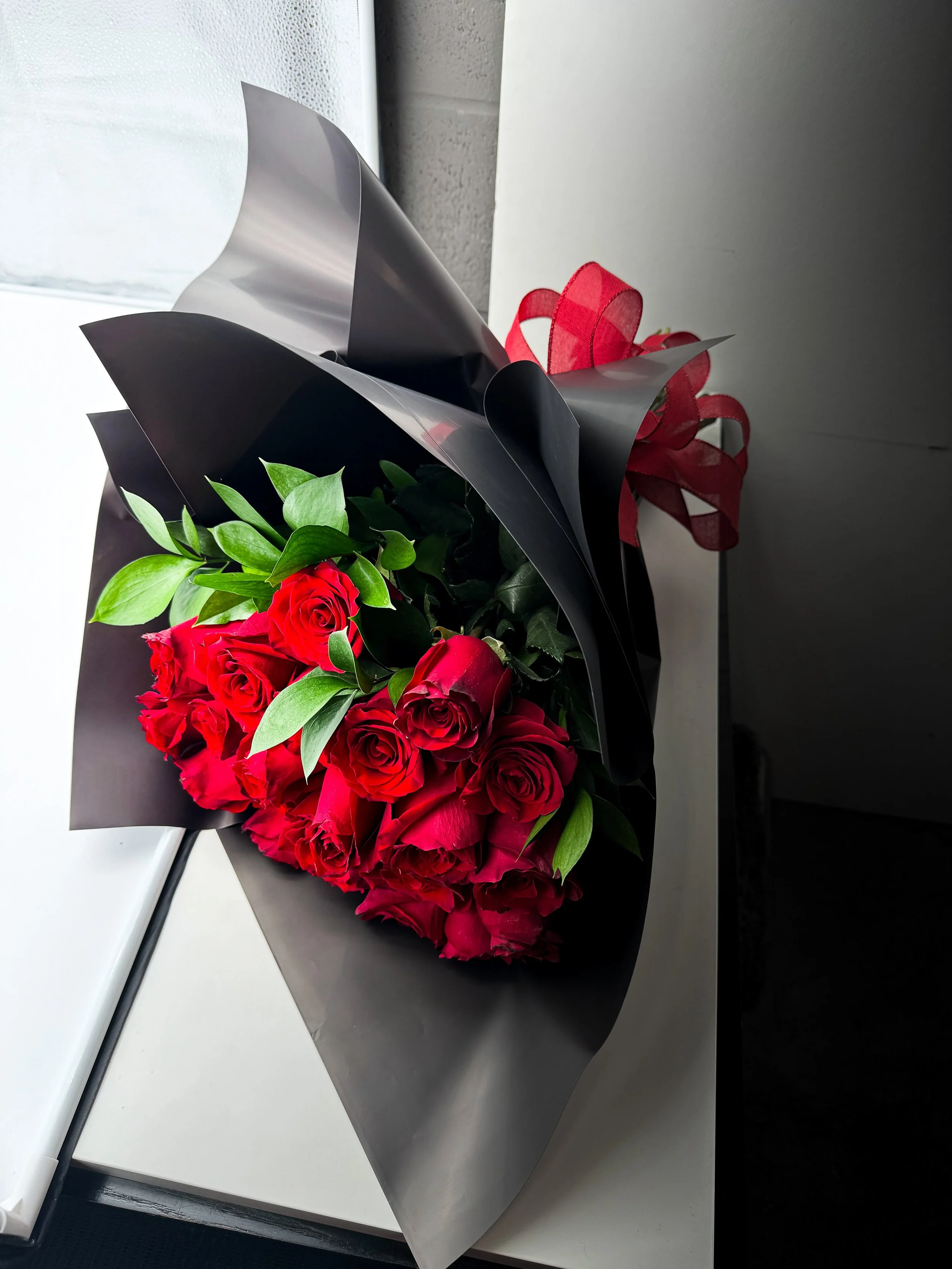 24 Rose Presentation Bouquet