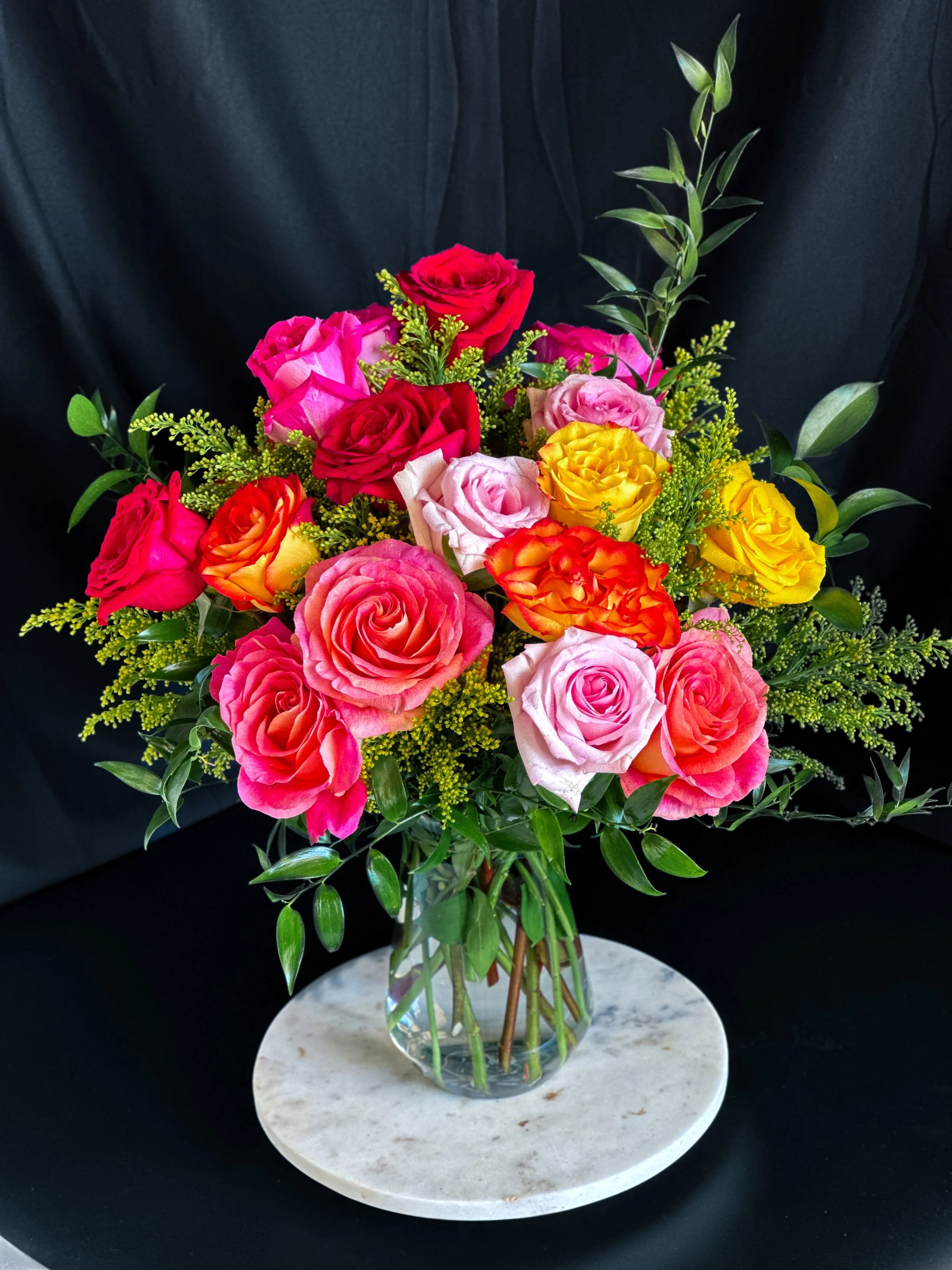 Rose Burst (18 Roses)