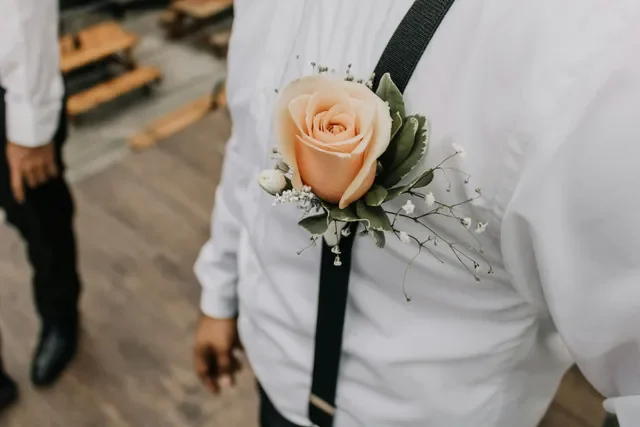 Groomsman Boutonniere