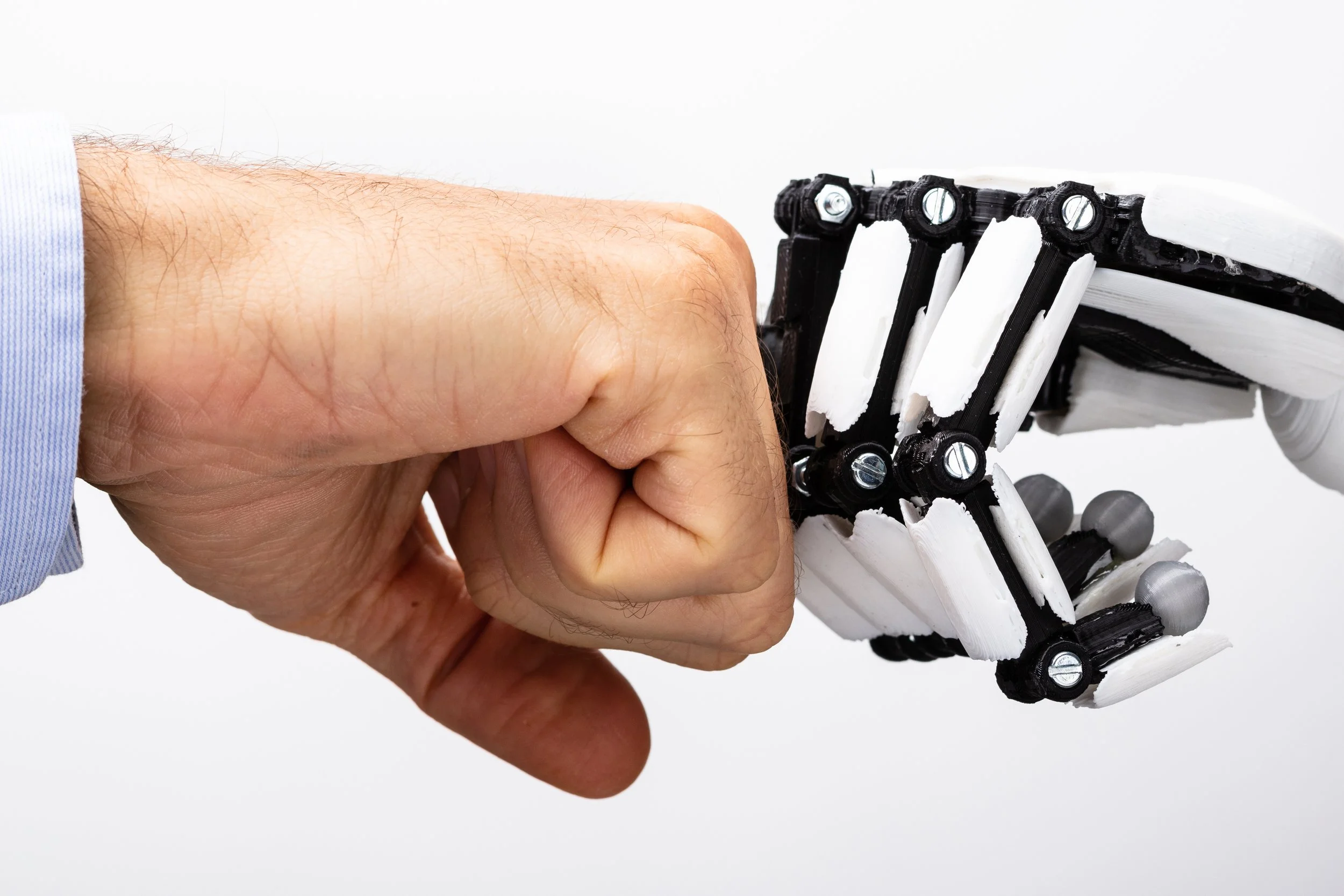 AI IS FAST, BUT IT LACKS LIFE EXPERIENCE.