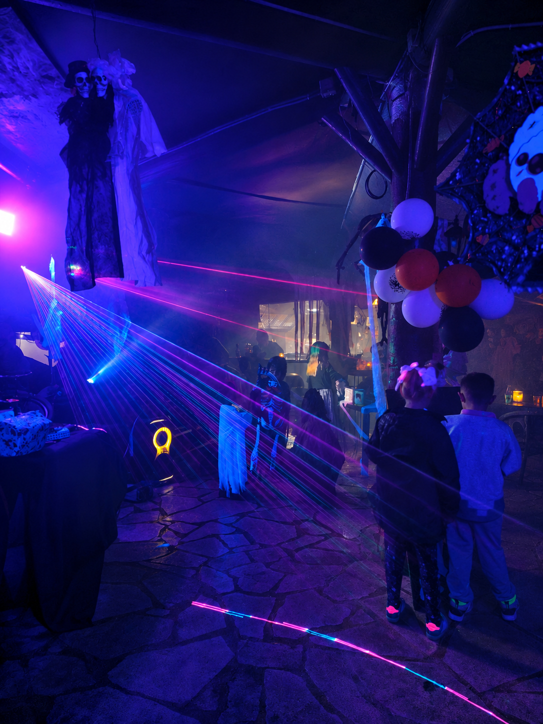 Norivan Halloween Mini Disco setup with neon lights in Cala Figuera, Mallorca