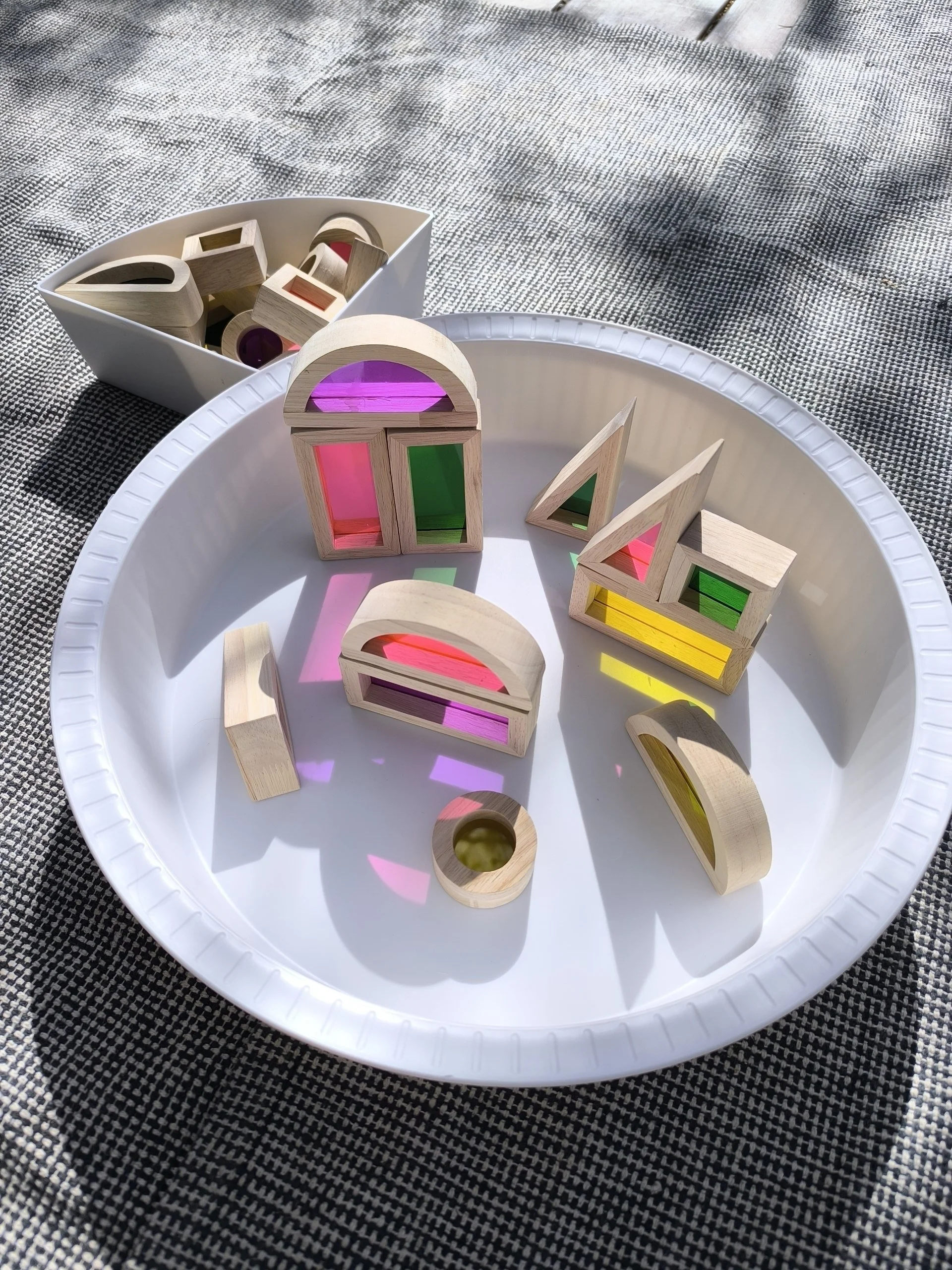 Montessori-inspired sensory bin setup for toddlers in Mallorca