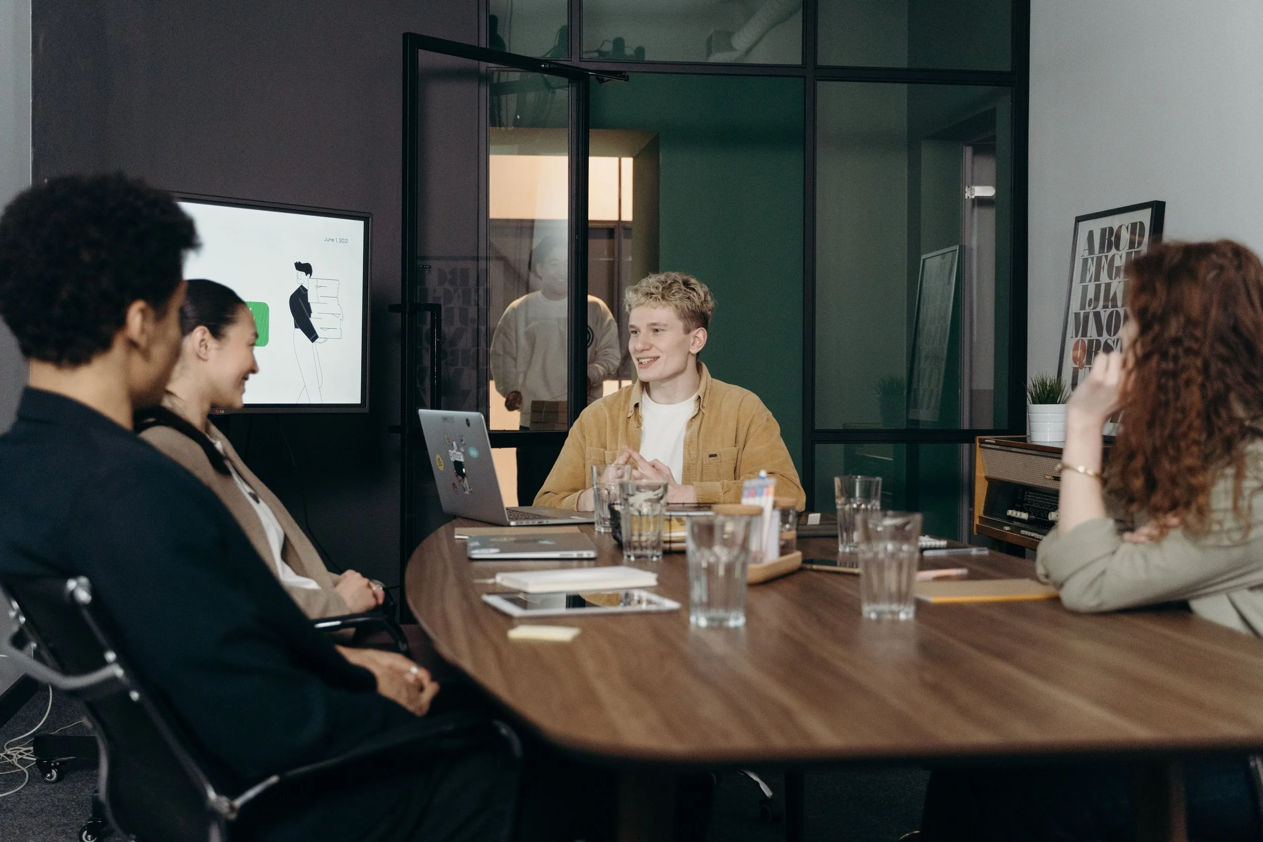 Building confidence at work: practical strategies for professionals
