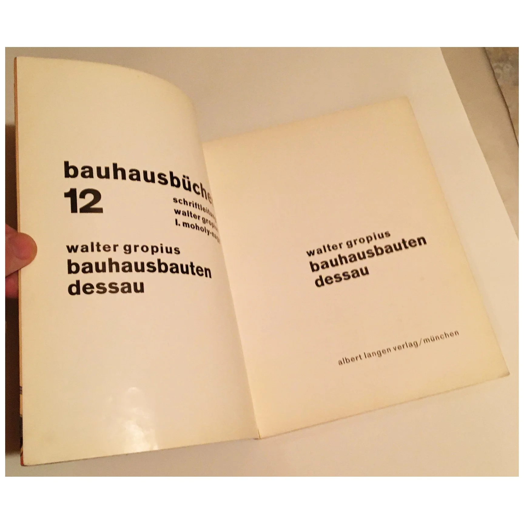 bauhausbucher_12_goldsholl_07.jpg