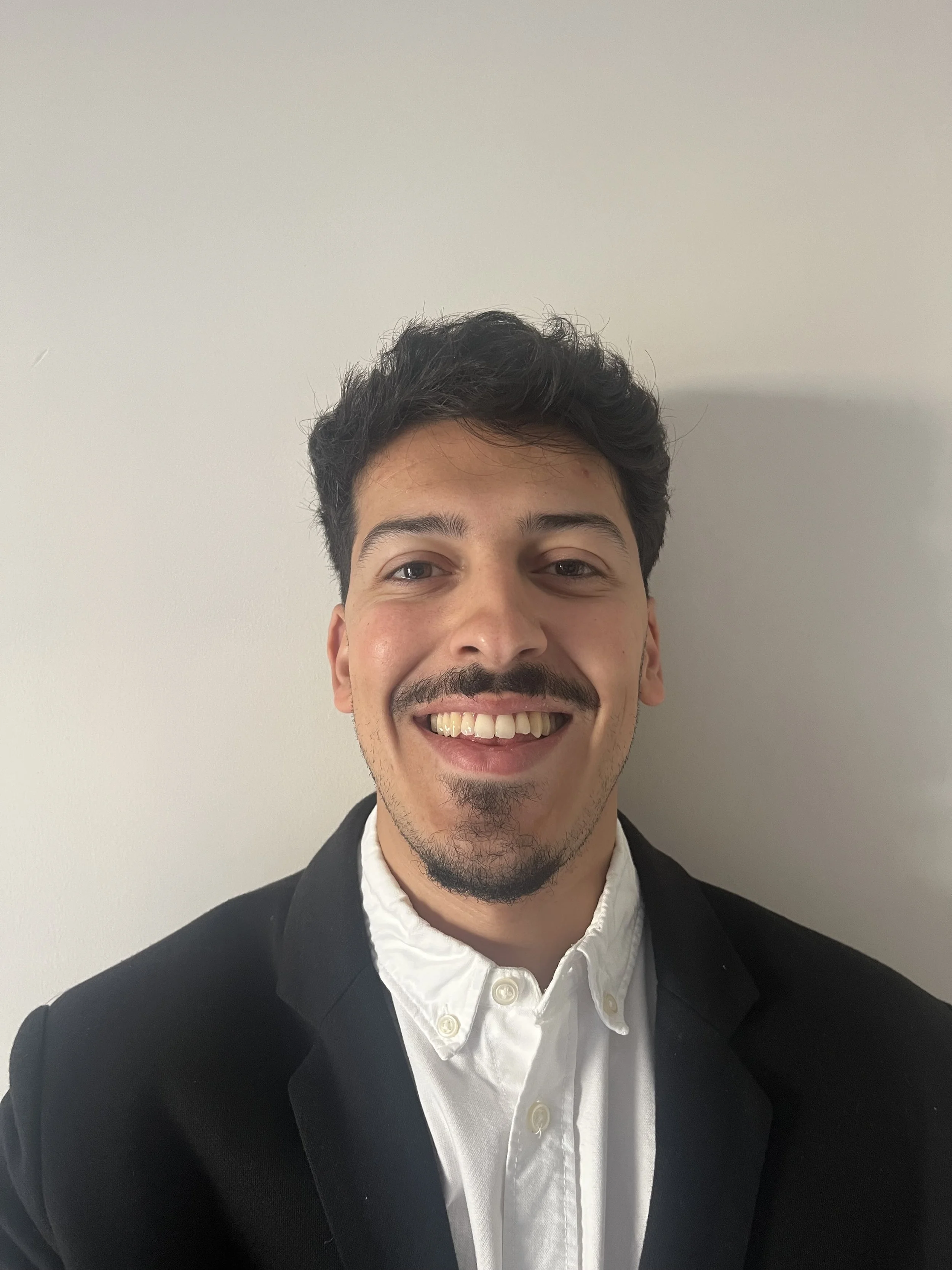 Jorge Fernandez, AI Automation Specialist and founder of DiscoveringIA