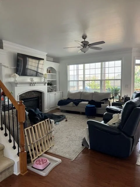This space was thoughtfully restructured through light staging, decluttering, and strategic furniture placement to improve flow, scale, and natural light perception.