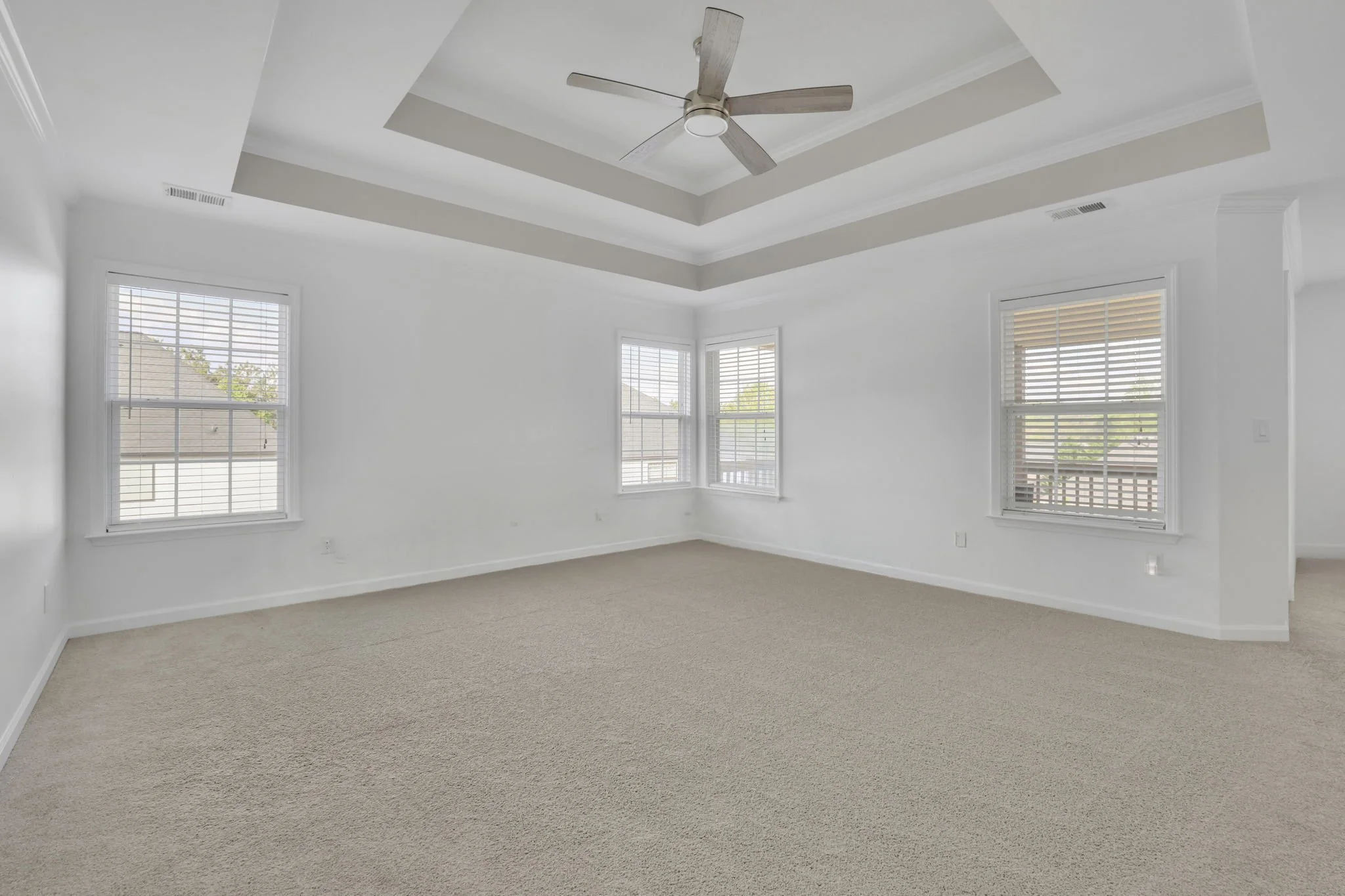 This space was transformed from vacant to intentionally staged to help buyers understand scale, function, and lifestyle potential.
