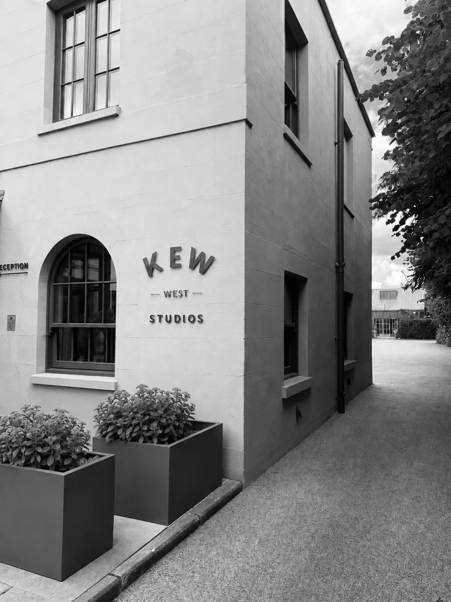Ok. Full circle moment for me. Richmond holds a lot of memories for my family, where I was born, grew up, got married, where my Dad started his first business and now&hellip; where I&rsquo;ll start my second. Form ll ❤️

💫 KEW STUDIO OPENING SEPTEMB