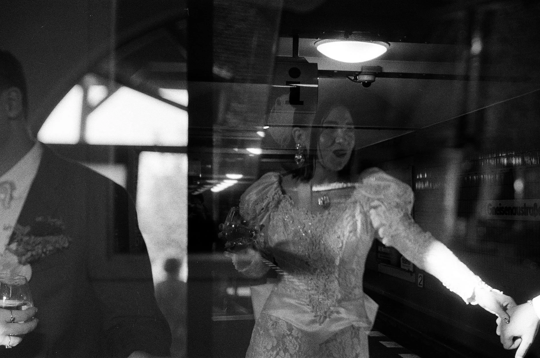 Elena Bueriberi copyright - Echoes of a wedding6.jpg