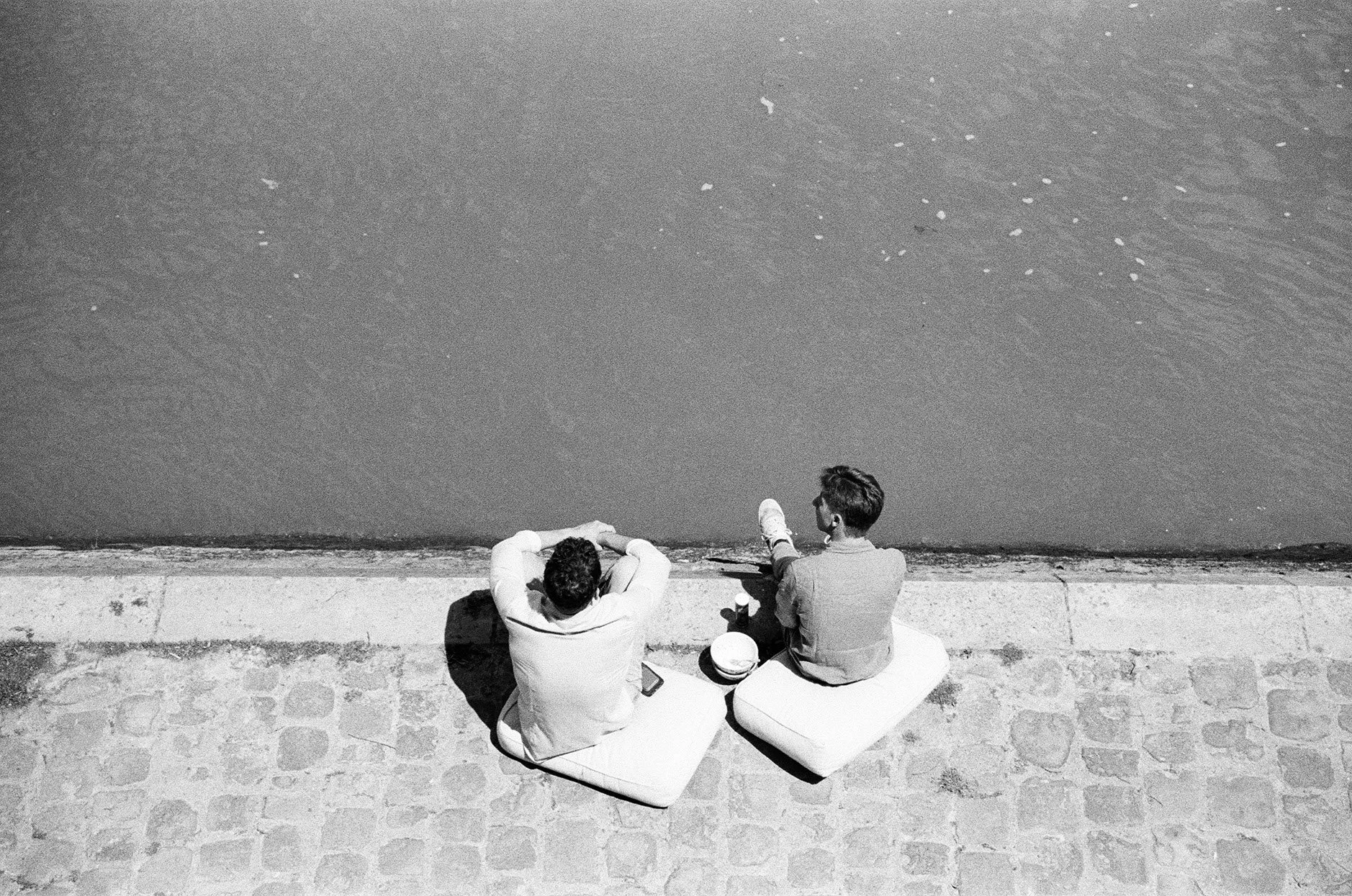 Elena Bueriberi copyright- Faces by the Seine9.jpg