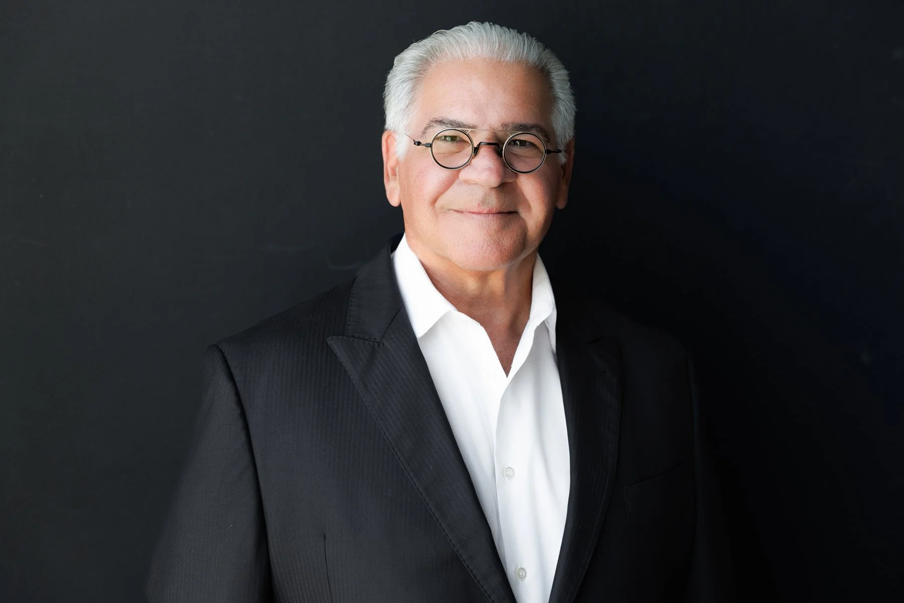 Tony Visconti Headshot for Bella Custom Homes in Dallas Fort Worth