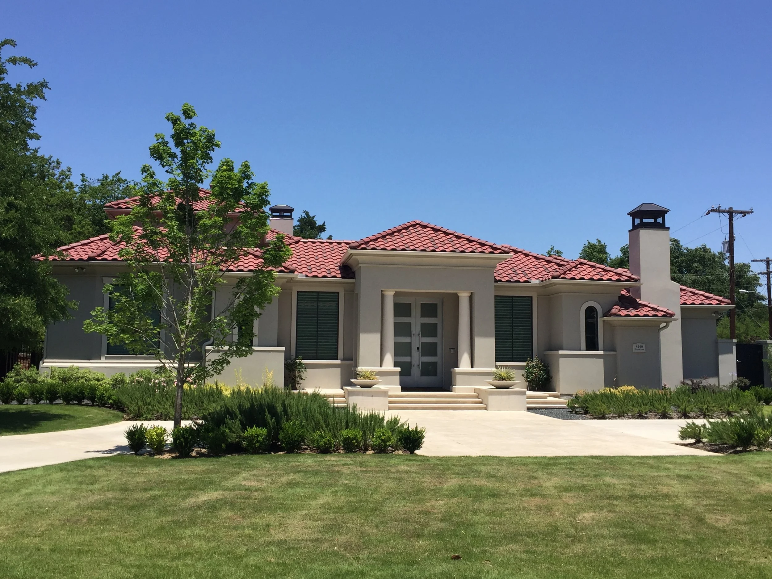 Bella_Crooked_Lane_exterior_front.jpg