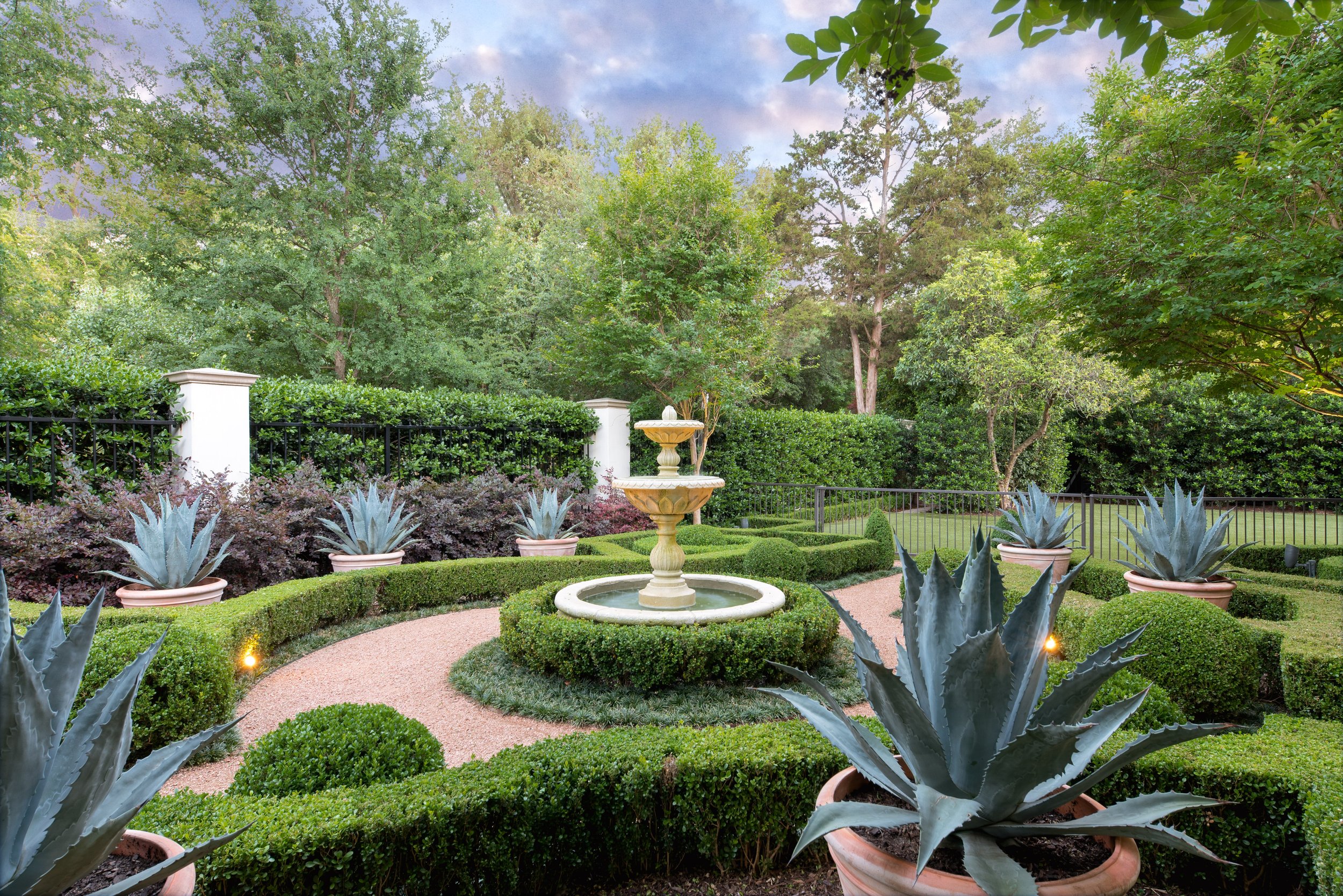 5242 Park Ln-8.jpg