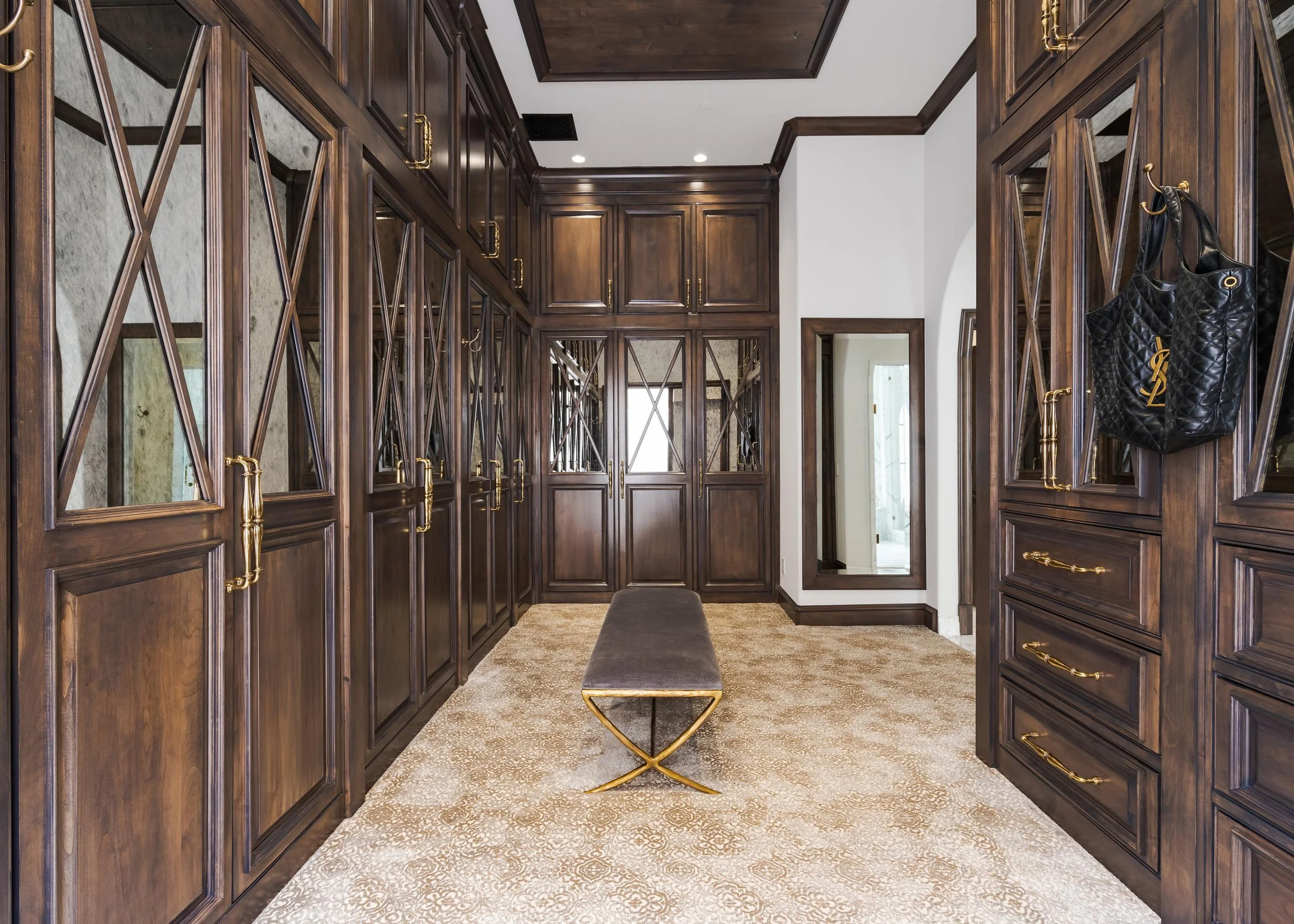 Master closet.jpg