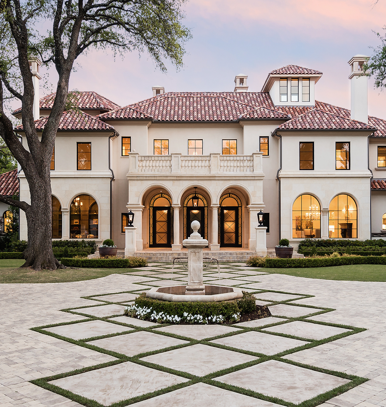 Bella Custom Homes - Deloache