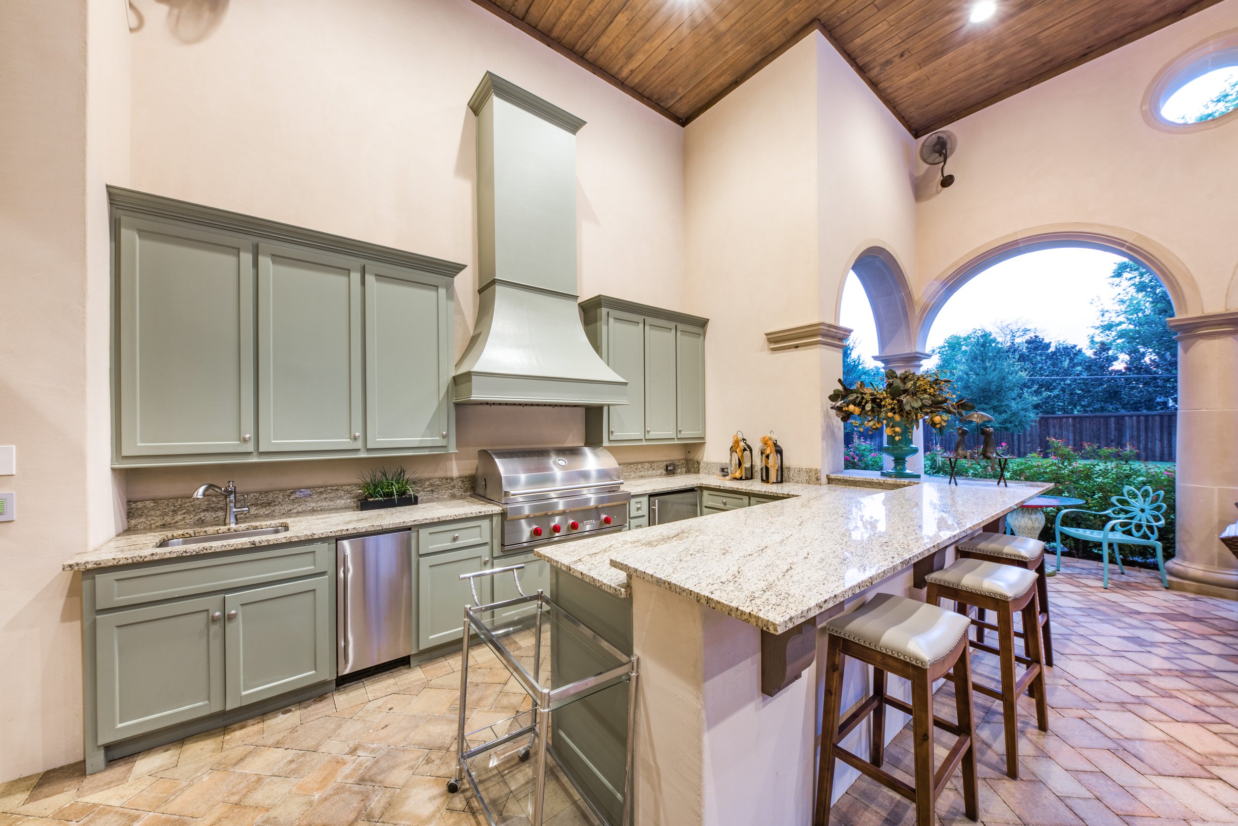 Bella_Waller_Veranda Kitchen.jpg