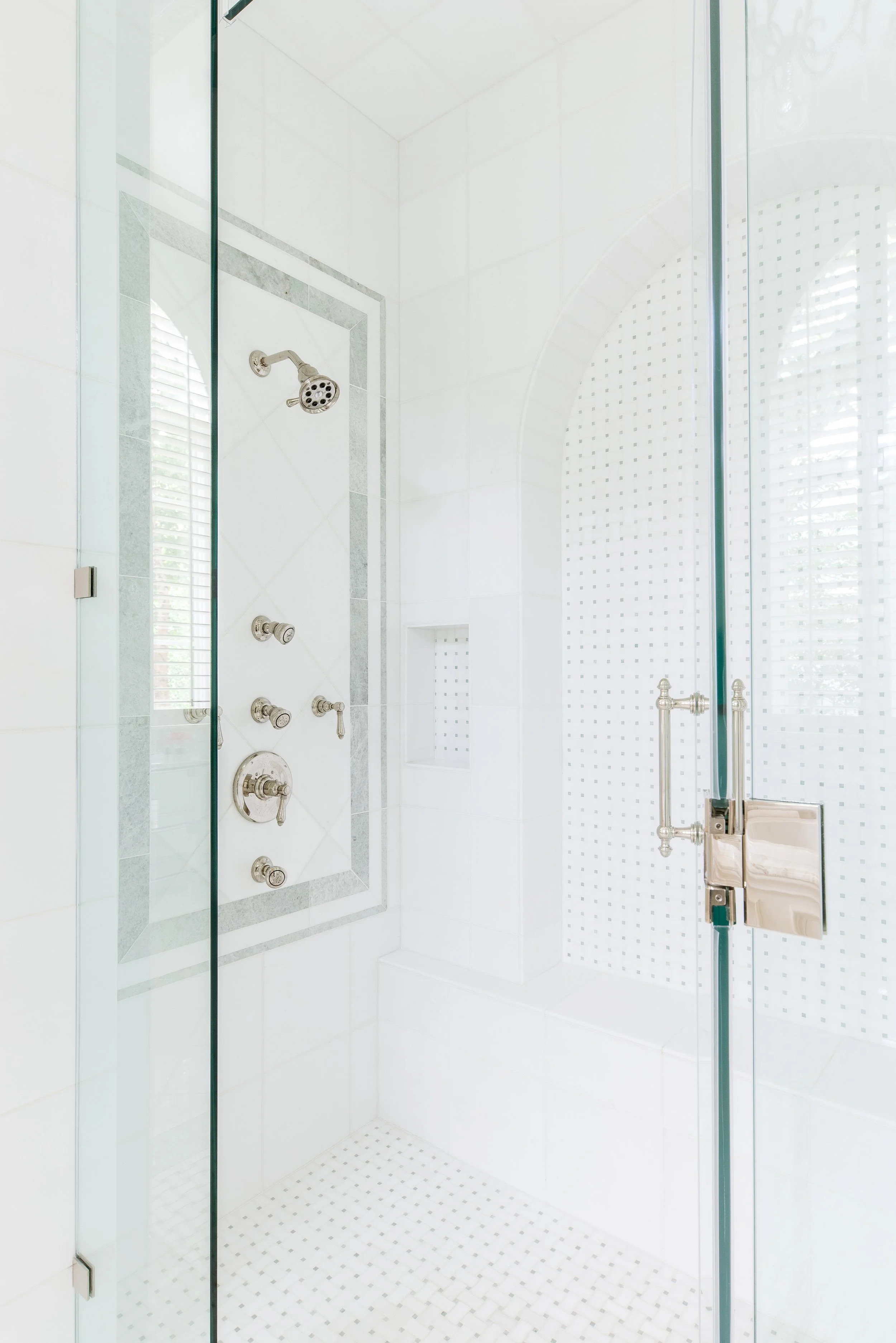 Master shower.jpg