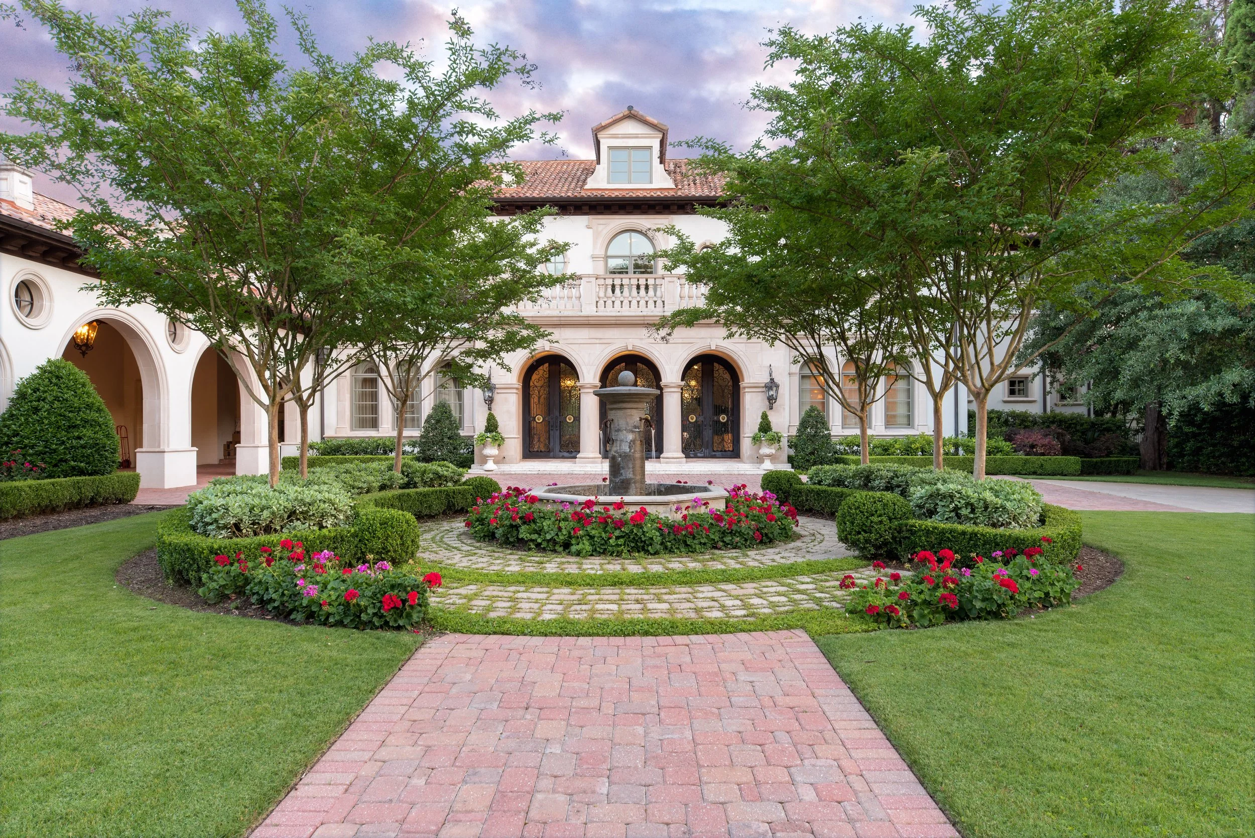 5242 Park Ln-2.jpg