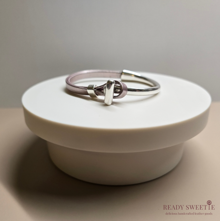 Pearlized Pink 5mm Double Leather Bracelet, Silver Half Loop Toggle, Size S