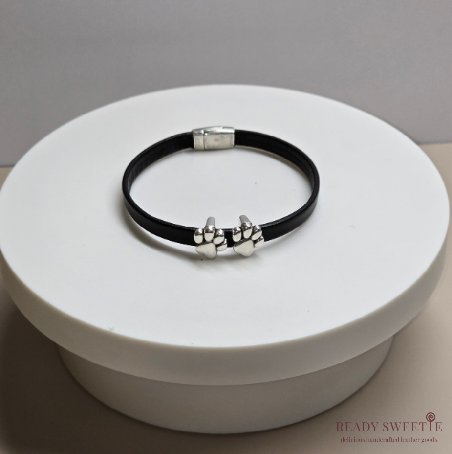 Paw Sliders 5mm Leather Bracelet, Black, Size XS