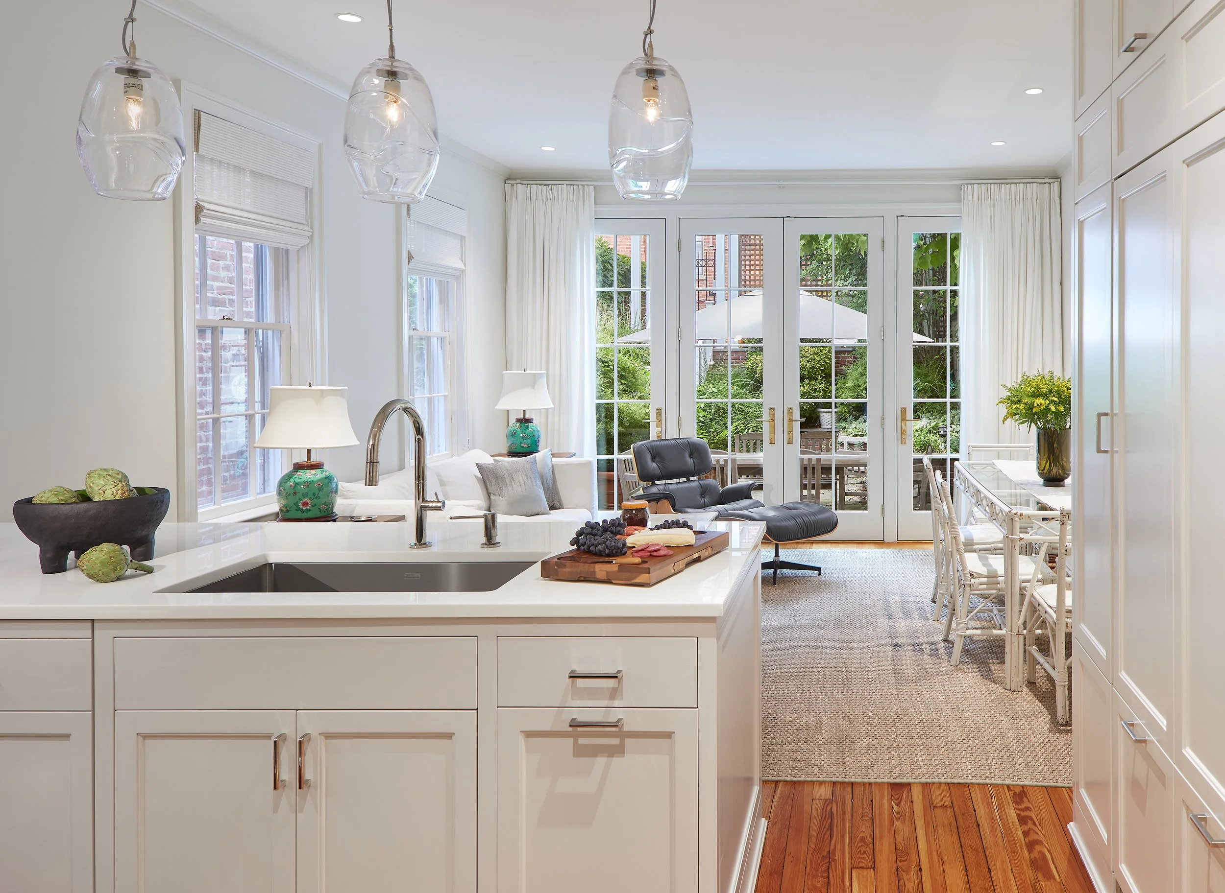 2915 Q Kitchen.jpg