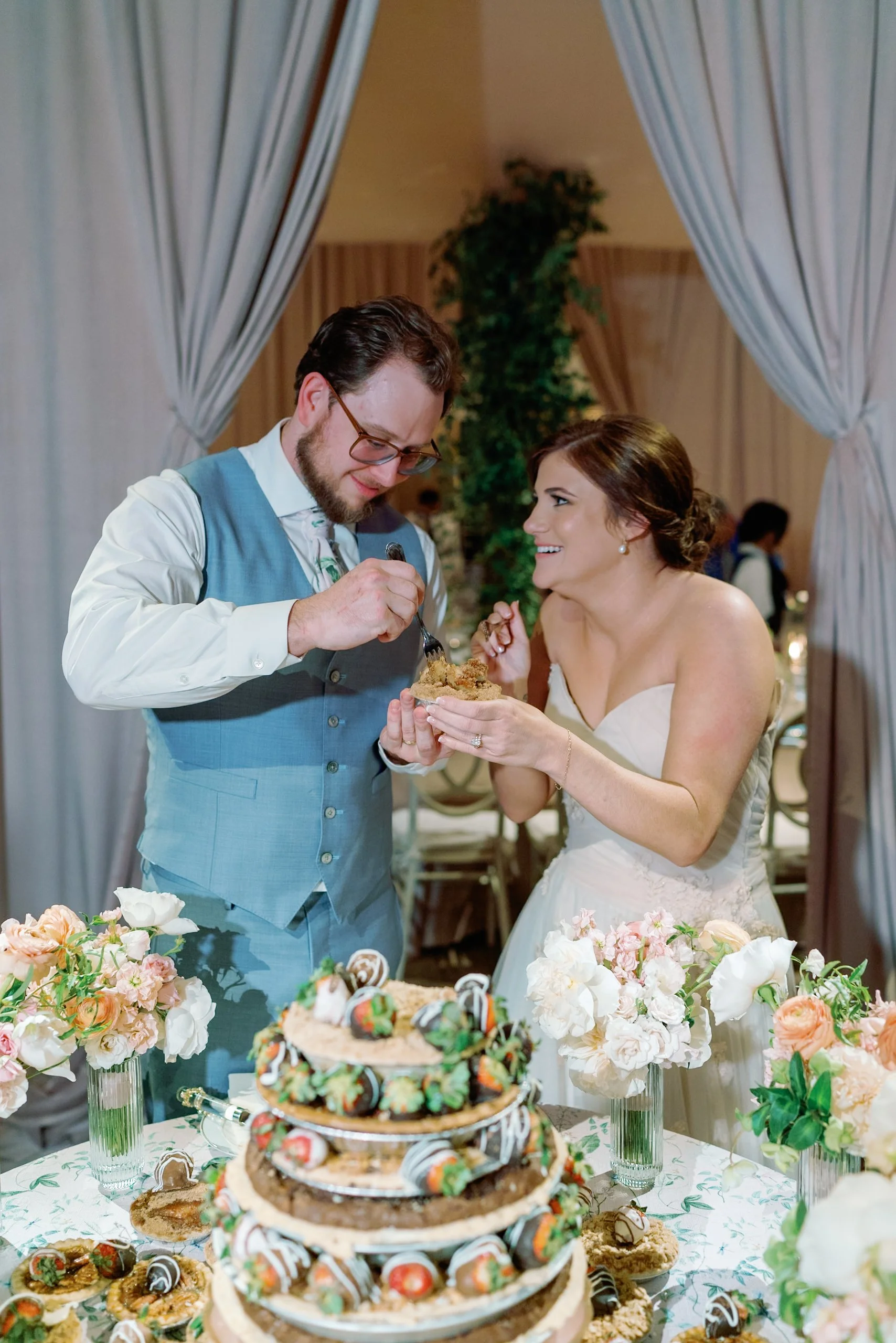 Ivy and Cameron Wedding Day Previews-131.jpg