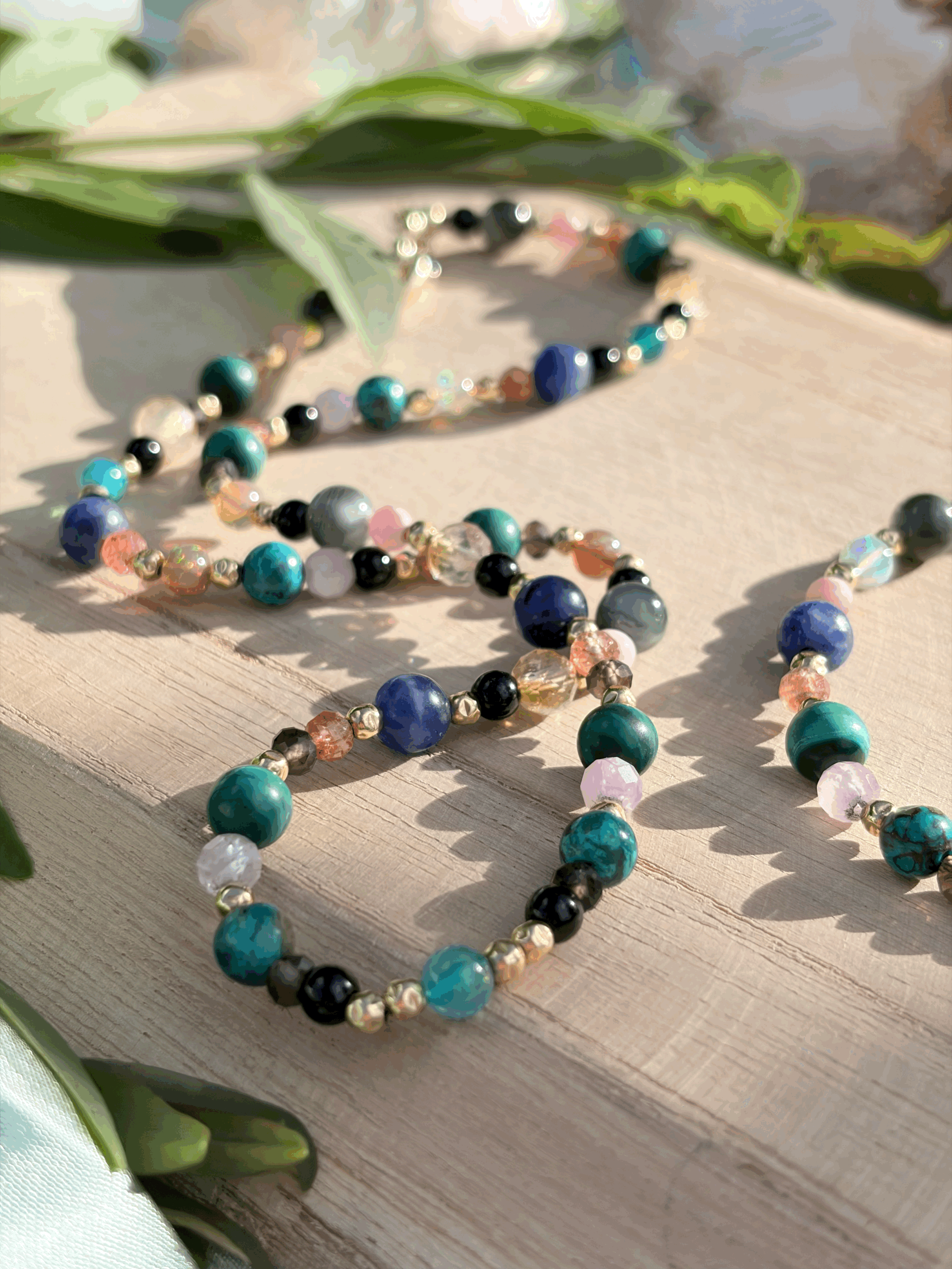 Handgefertigtes Geburtshoroskop Schmuckset aus Edelsteinen mit Kette und Armband