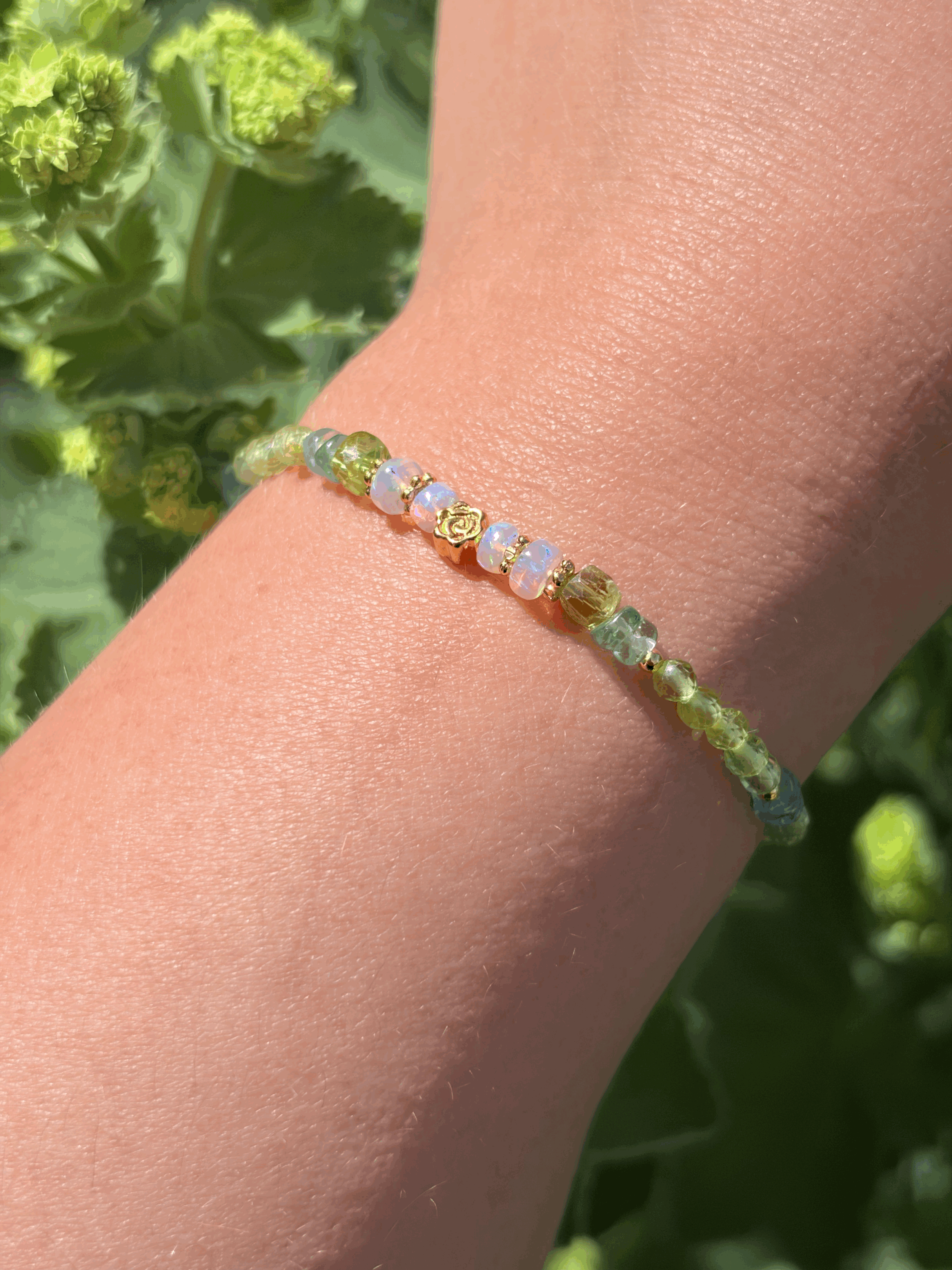 Elyara – Blüte des lebendigen Lichts
