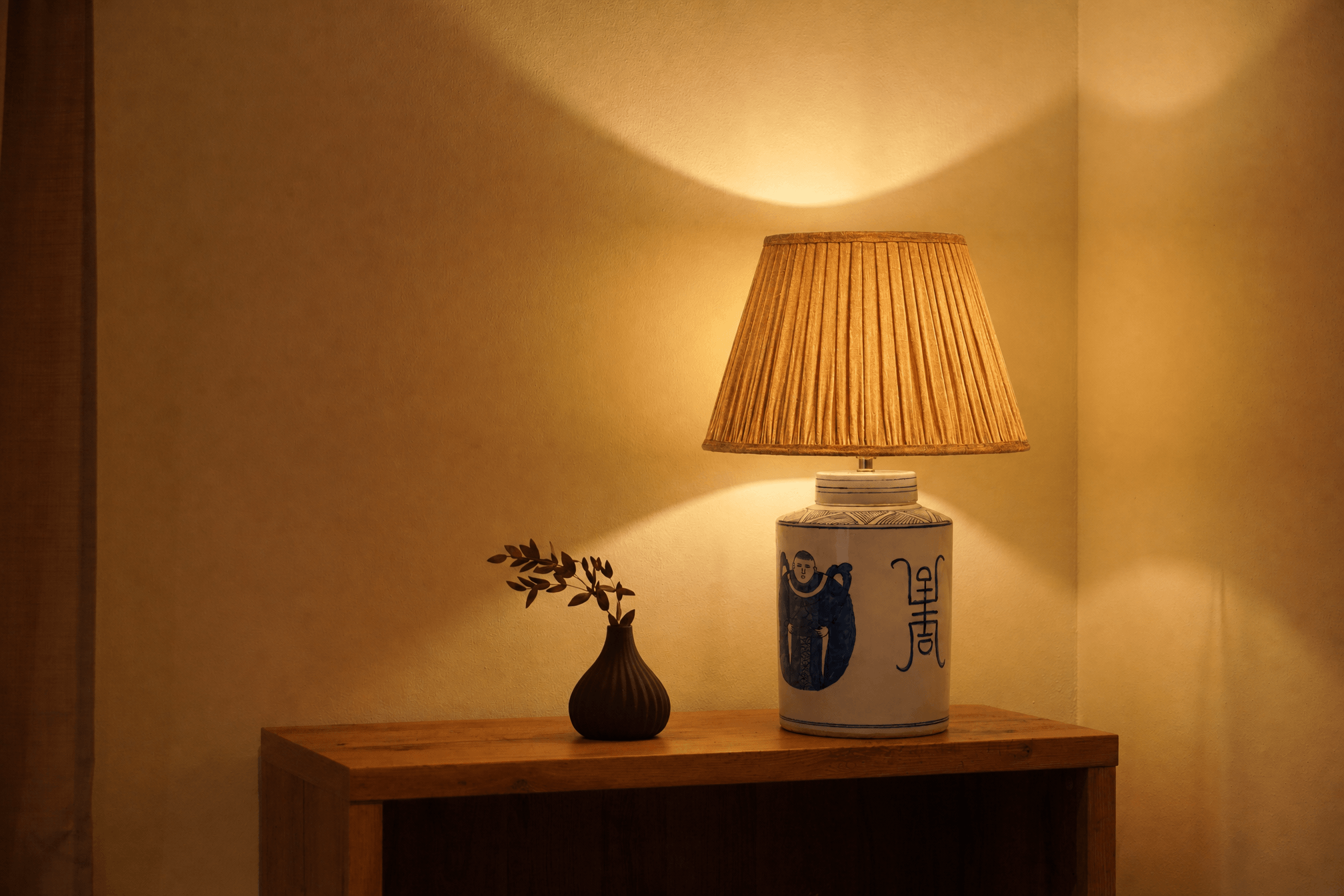 Wu Shou Table Lamp base blue/white