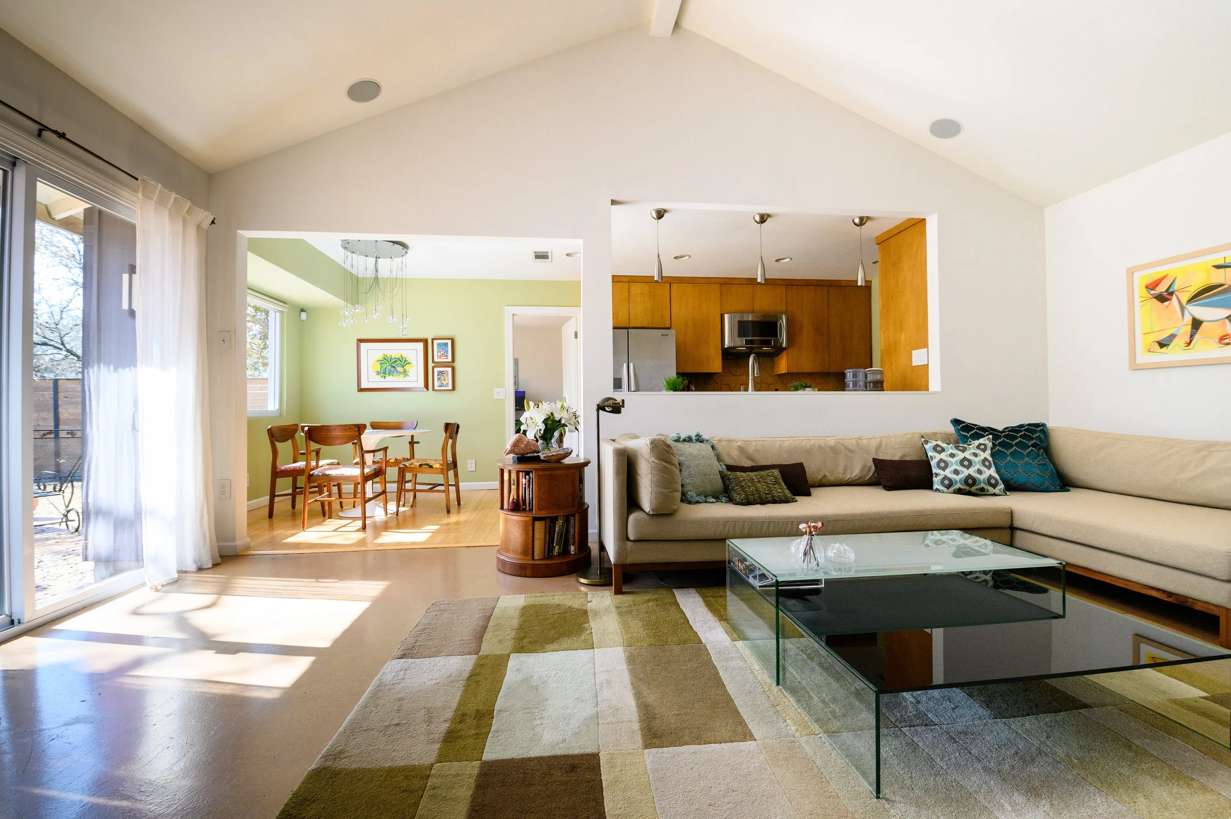 Balcones Woods - Living.jpg