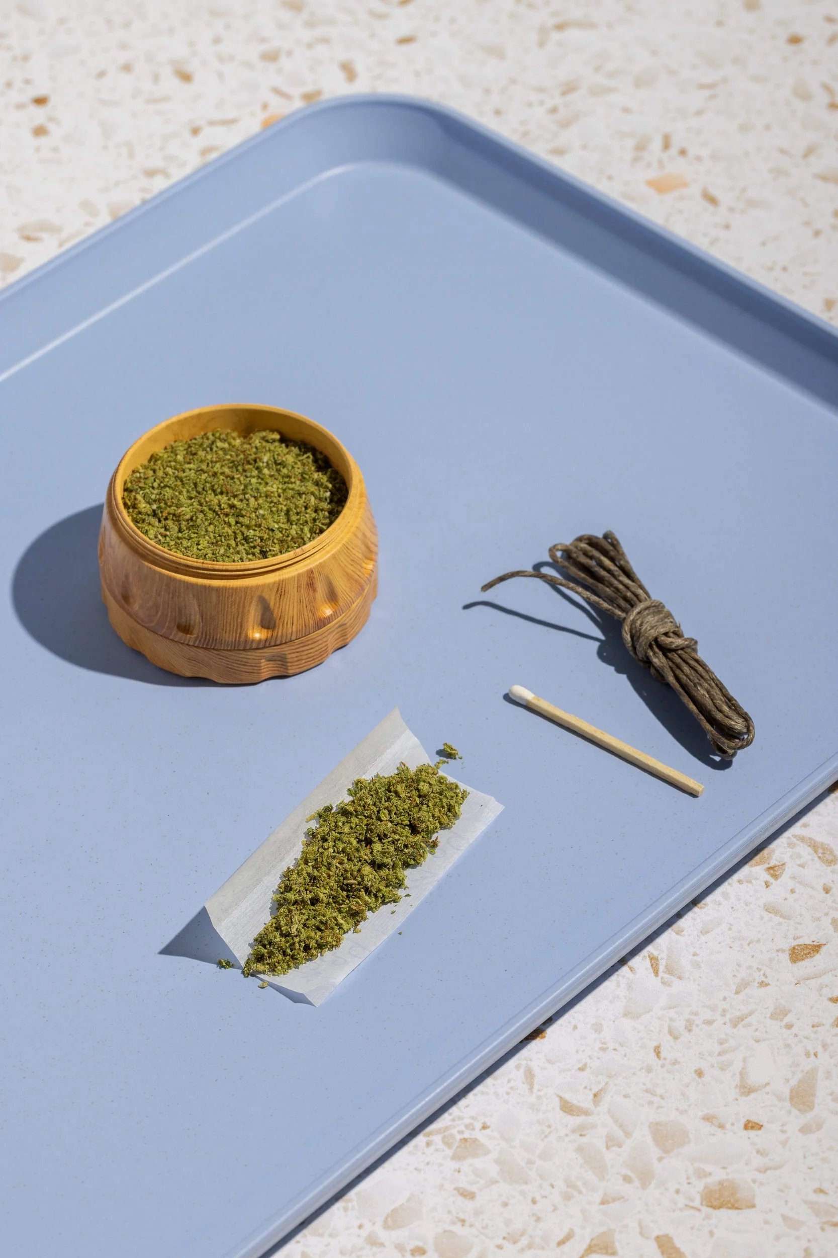 retail-blue-cannabis-flower-on-tray_KA3295.jpg