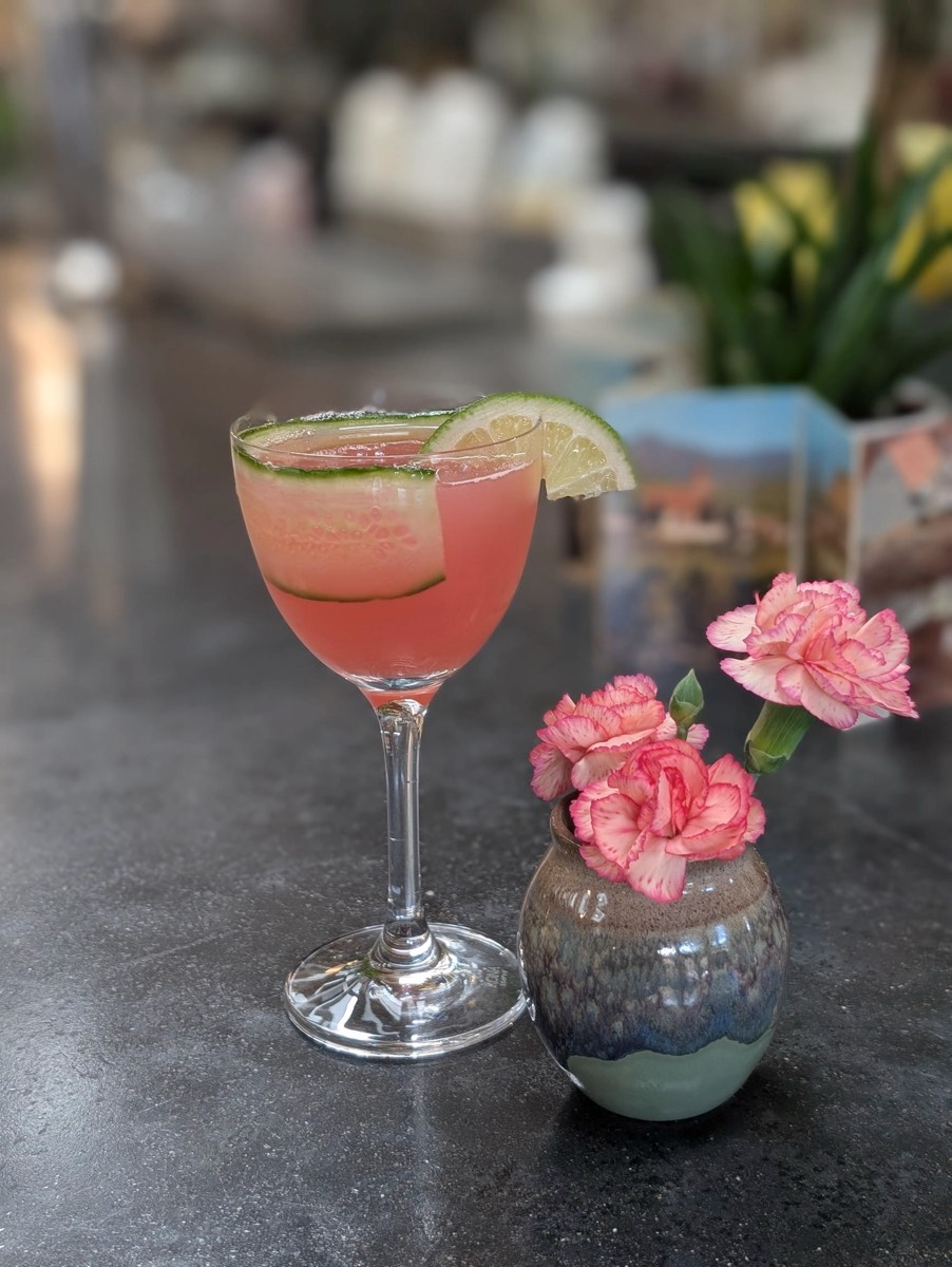 Refreshing drinks all night at the bar and a daily happy hour make Nous the perfect place to relax before theater. Our bar features only the highest quality whiskey, bourbon, gin, and tequila.