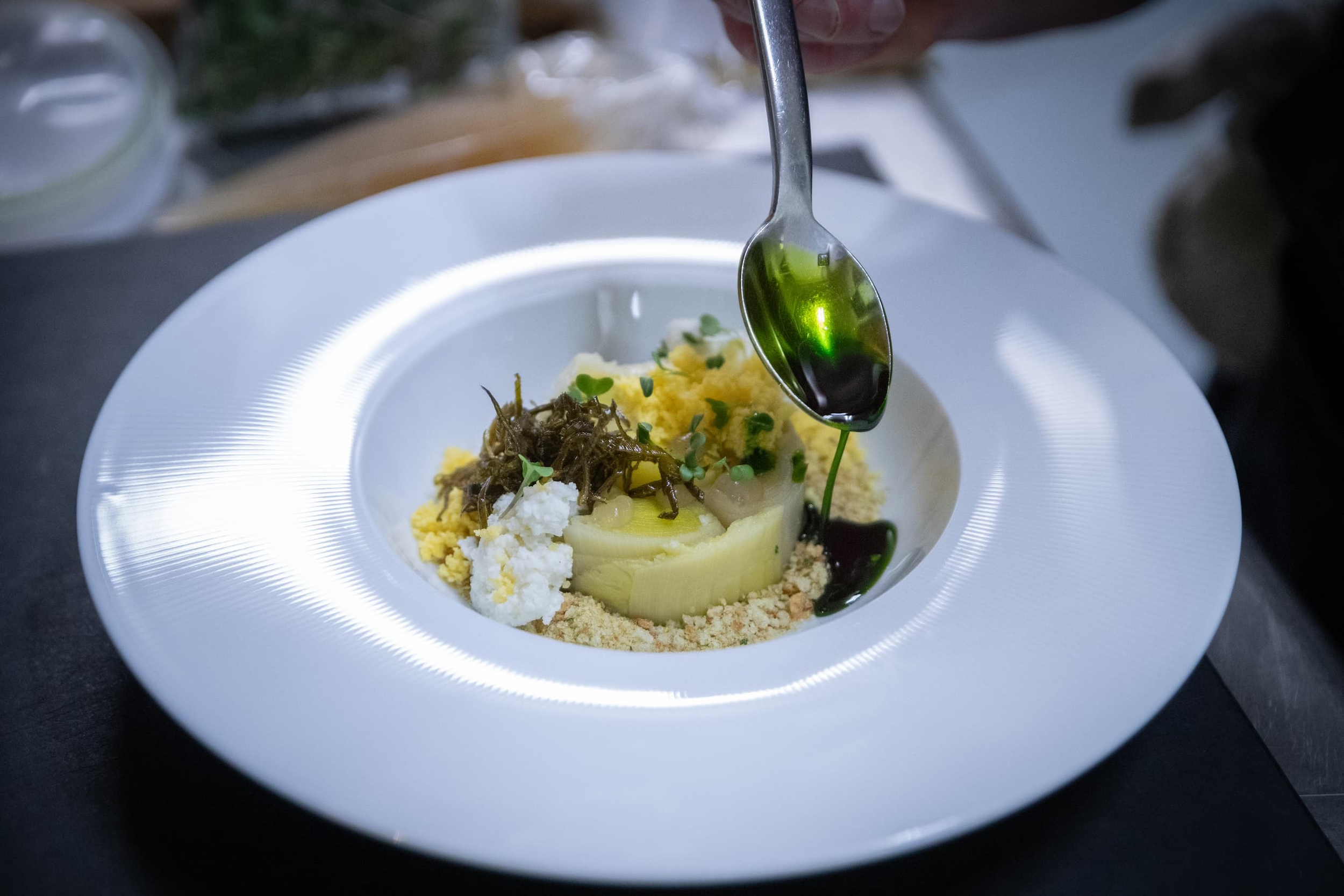 Elevated dishes without the pretense are the perfect pairing for your experience before the theatre in Ashland. Options for gluten free and dairy free, vegan and vegetarian.