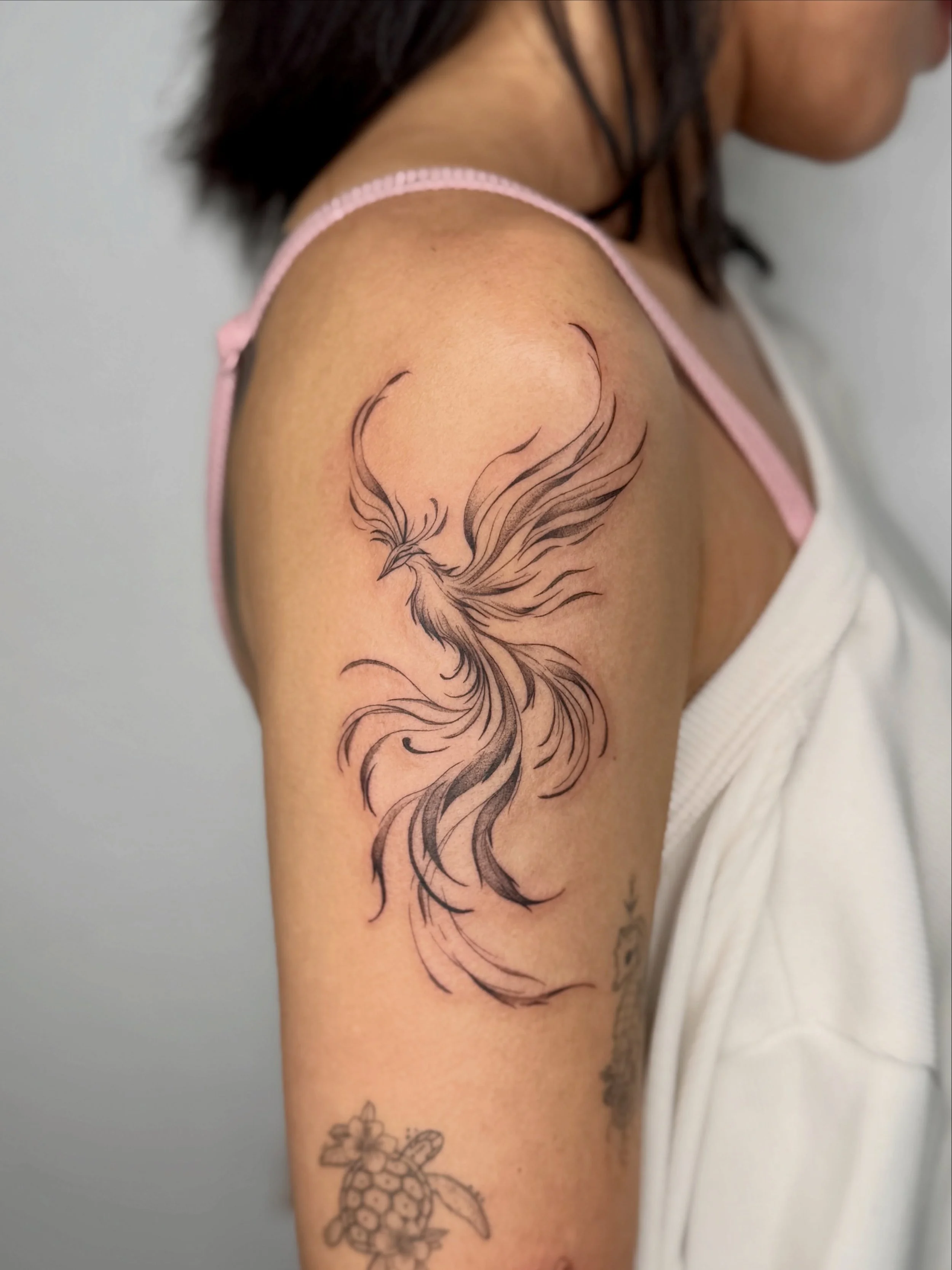 Rise from the ashes 🐦&zwj;🔥 
Such a fun little project outside of florals 🤍
.
.
.
.
#orangecountytattoo #orangecountytattooartist #privatestudio #finelinetattoo #femaleowned