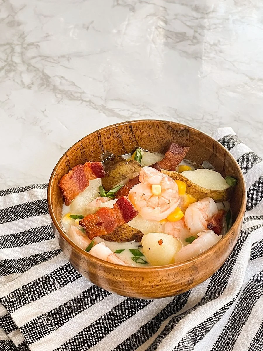 One Pot Shrimp & Corn Chowder