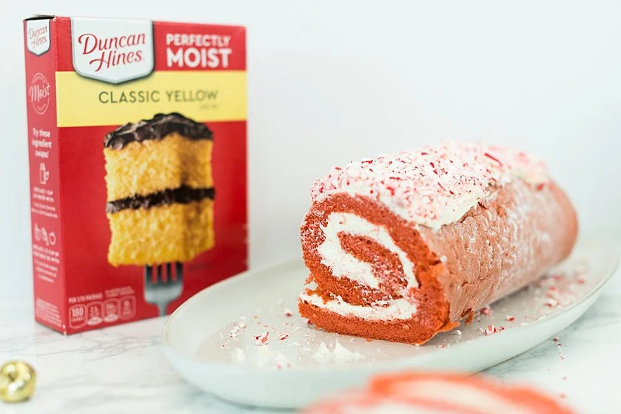 Candy Cane Christmas Cake Roll