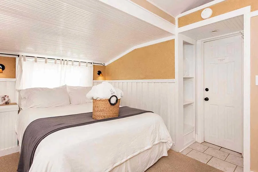 Sunlight Suite accommodations at High West Spa House in Glenwood Springs