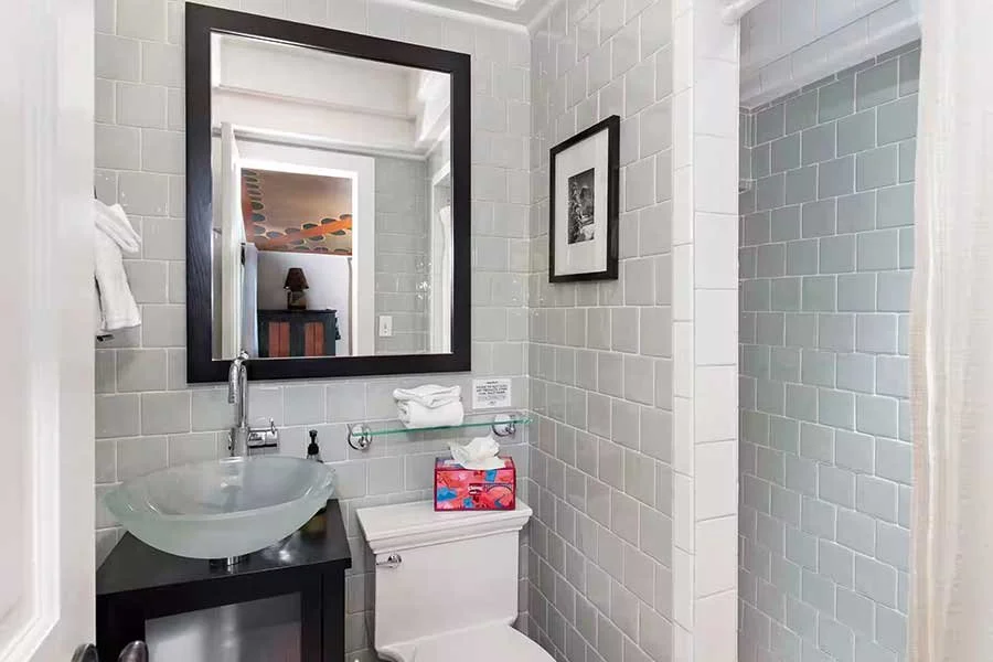Modern bathroom with contemporary finishes at High West Spa House