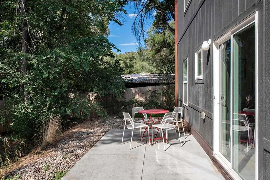 Comfortable vacation rental near Glenwood Hot Springs in Glenwood Springs, Colorado