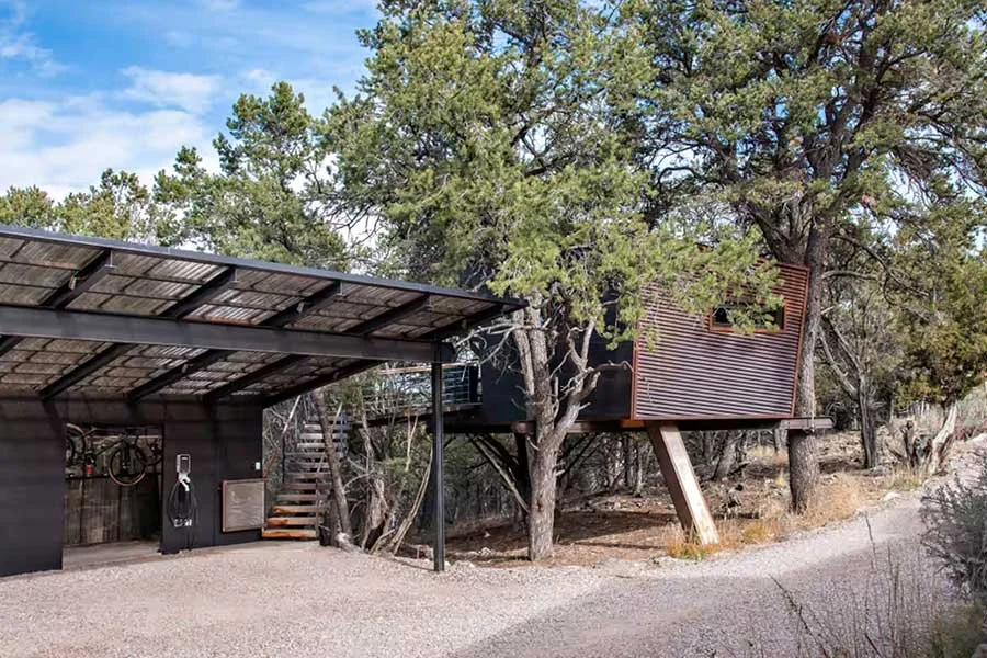 Elevated Colorado treehouse surrounded by natural mountain scenery