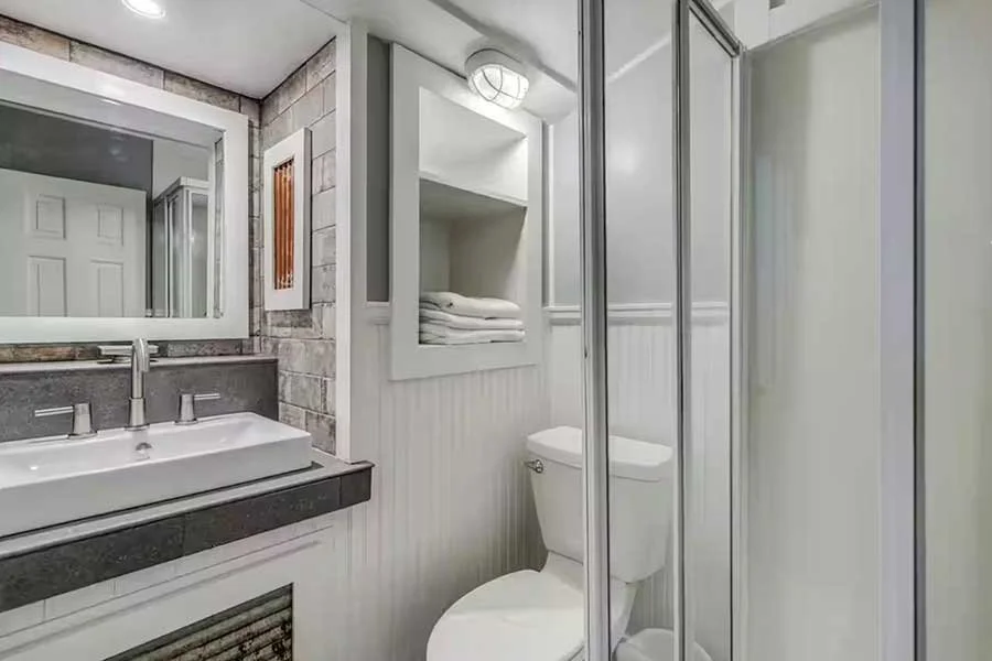 Modern bathroom with contemporary finishes at High West Spa House